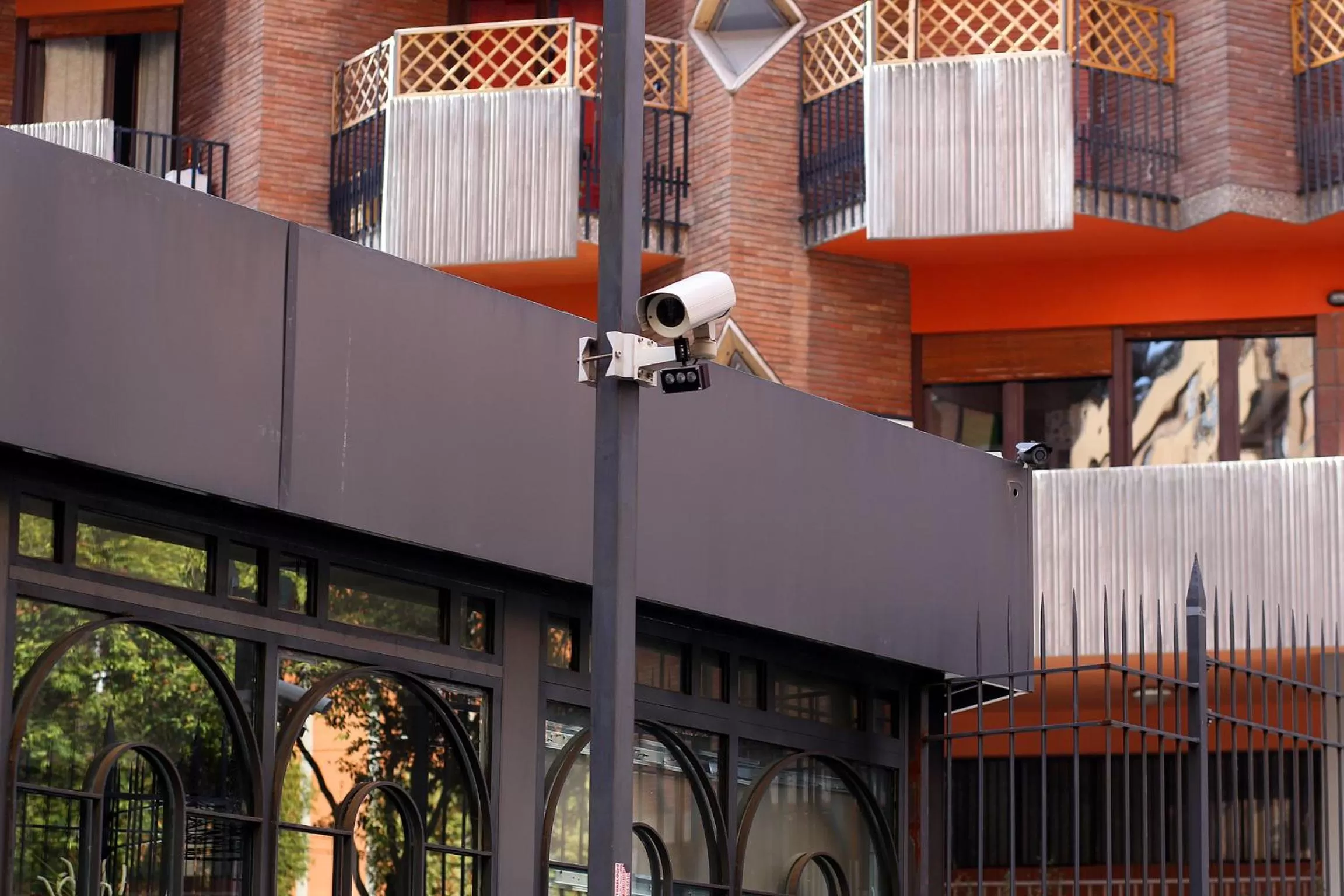 Facade/entrance in Hostel Trastevere