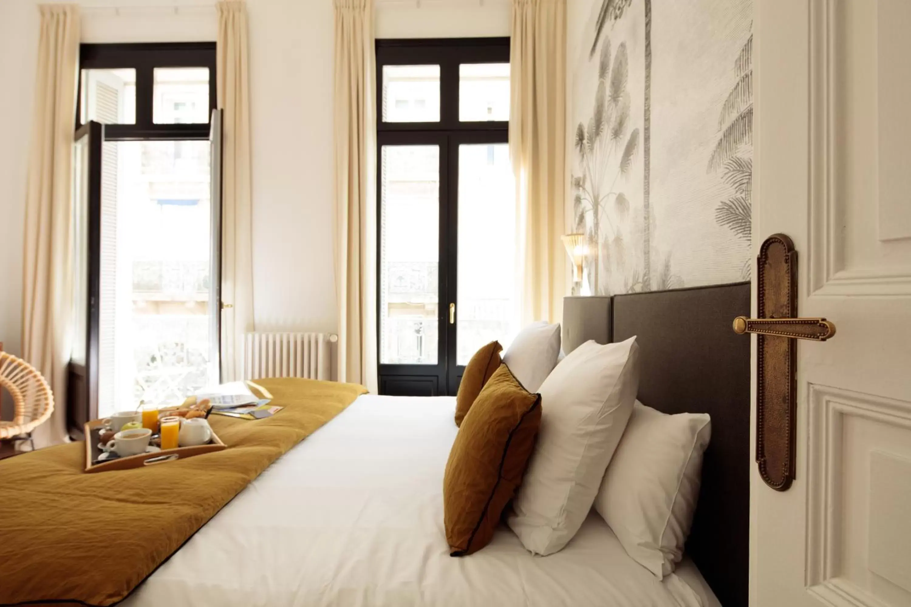 Superior Double Room with Balcony in Hôtel La Résidence Superior Double Room with Balcony in Hôtel La Résidence