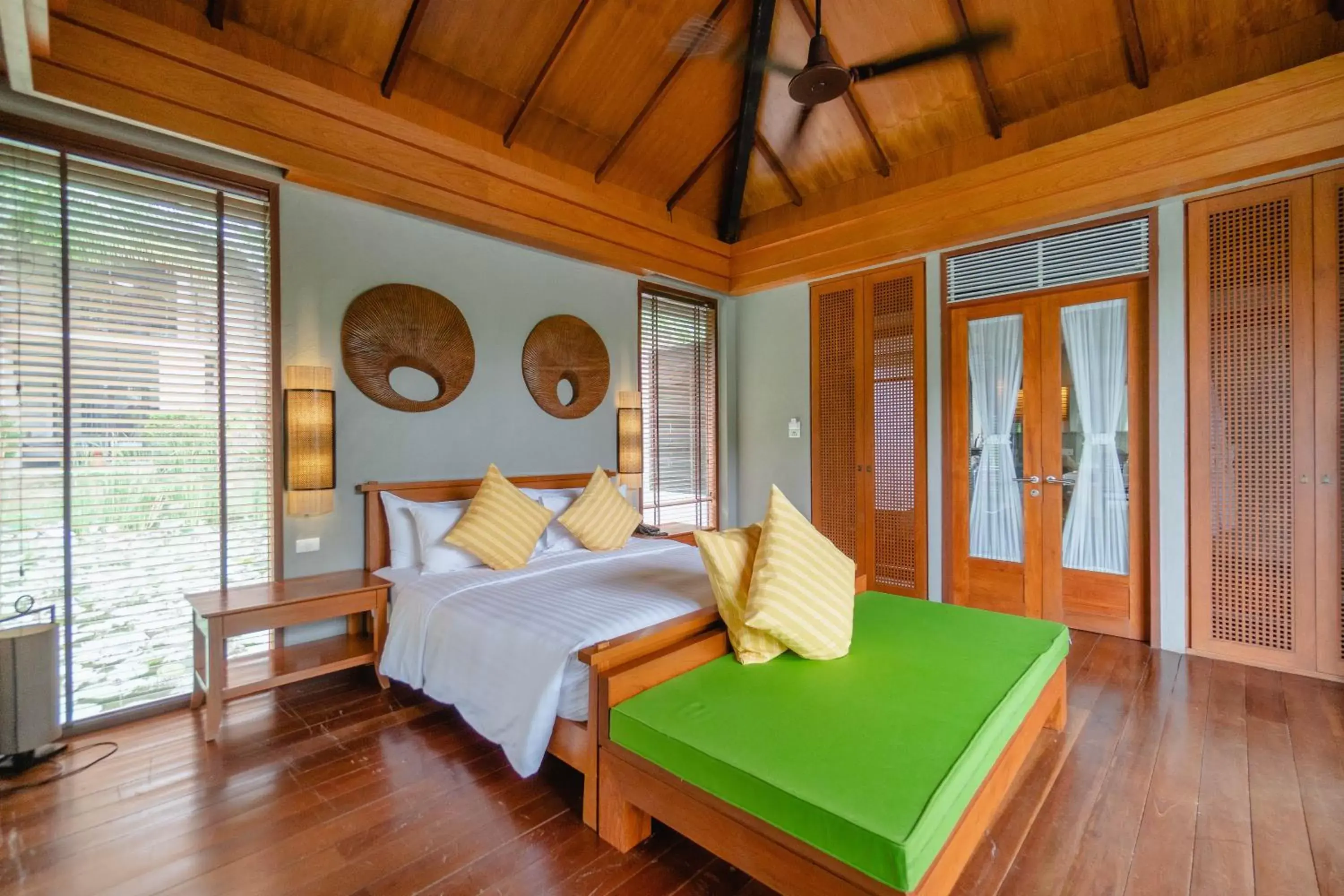 Bed in Pattara Resort & Spa