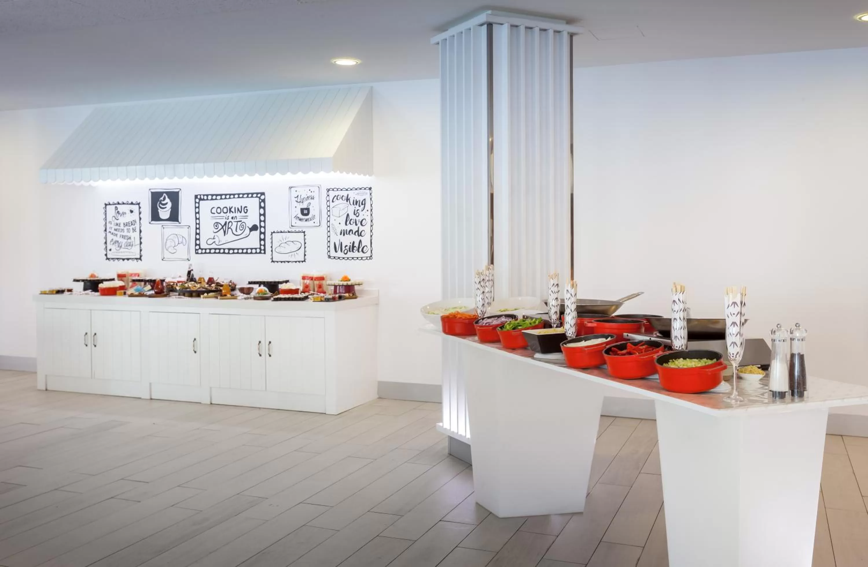 Food in Barceló Corralejo Sands