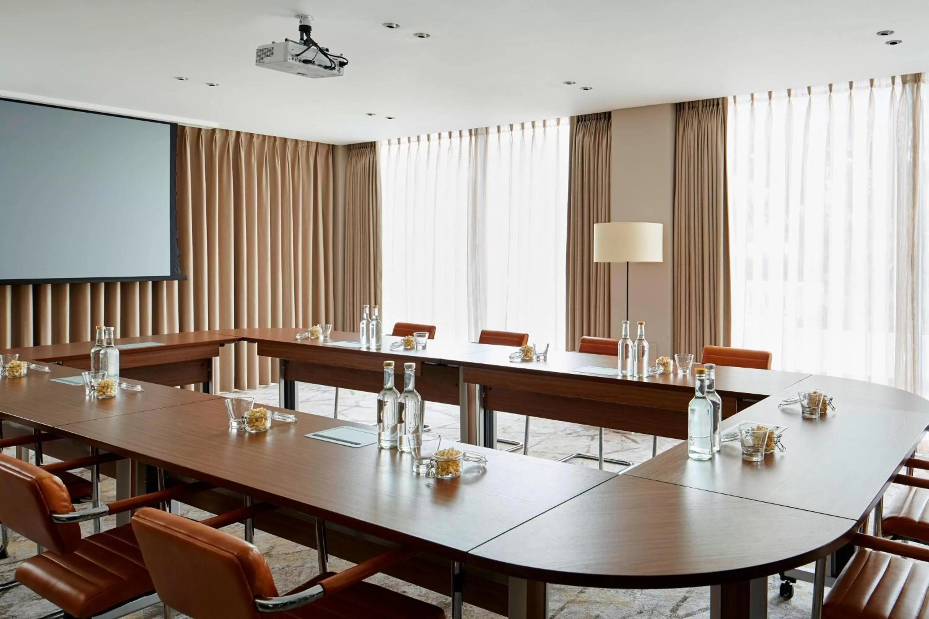 Meeting/conference room in London Marriott Hotel Regents Park