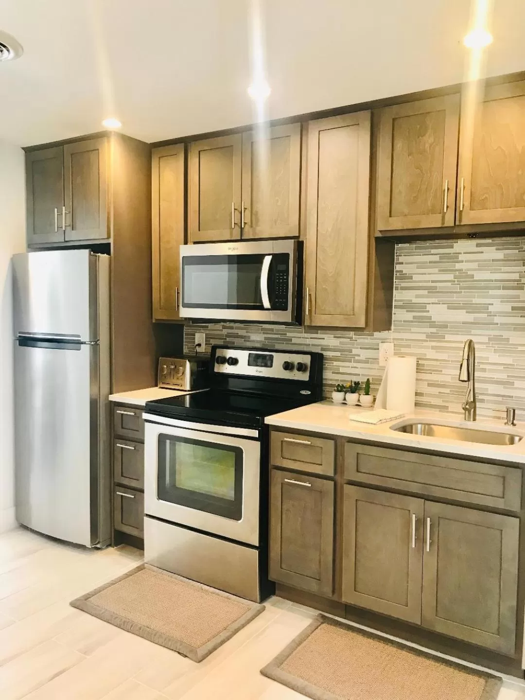 Kitchen/Kitchenette in Sea Turtle Inn