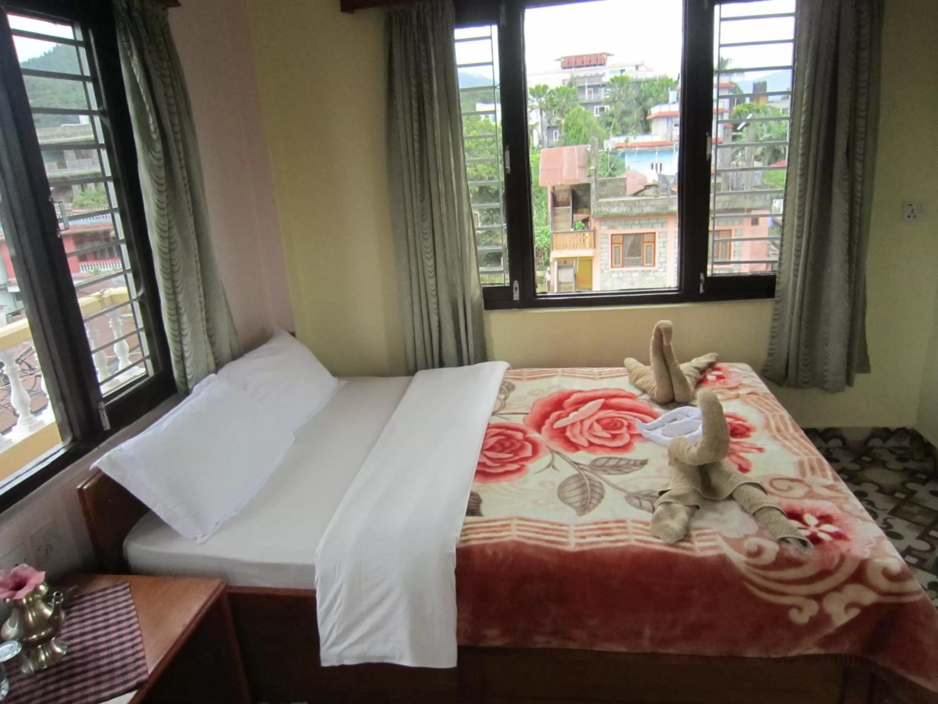 Bed in New Annapurna Guest House