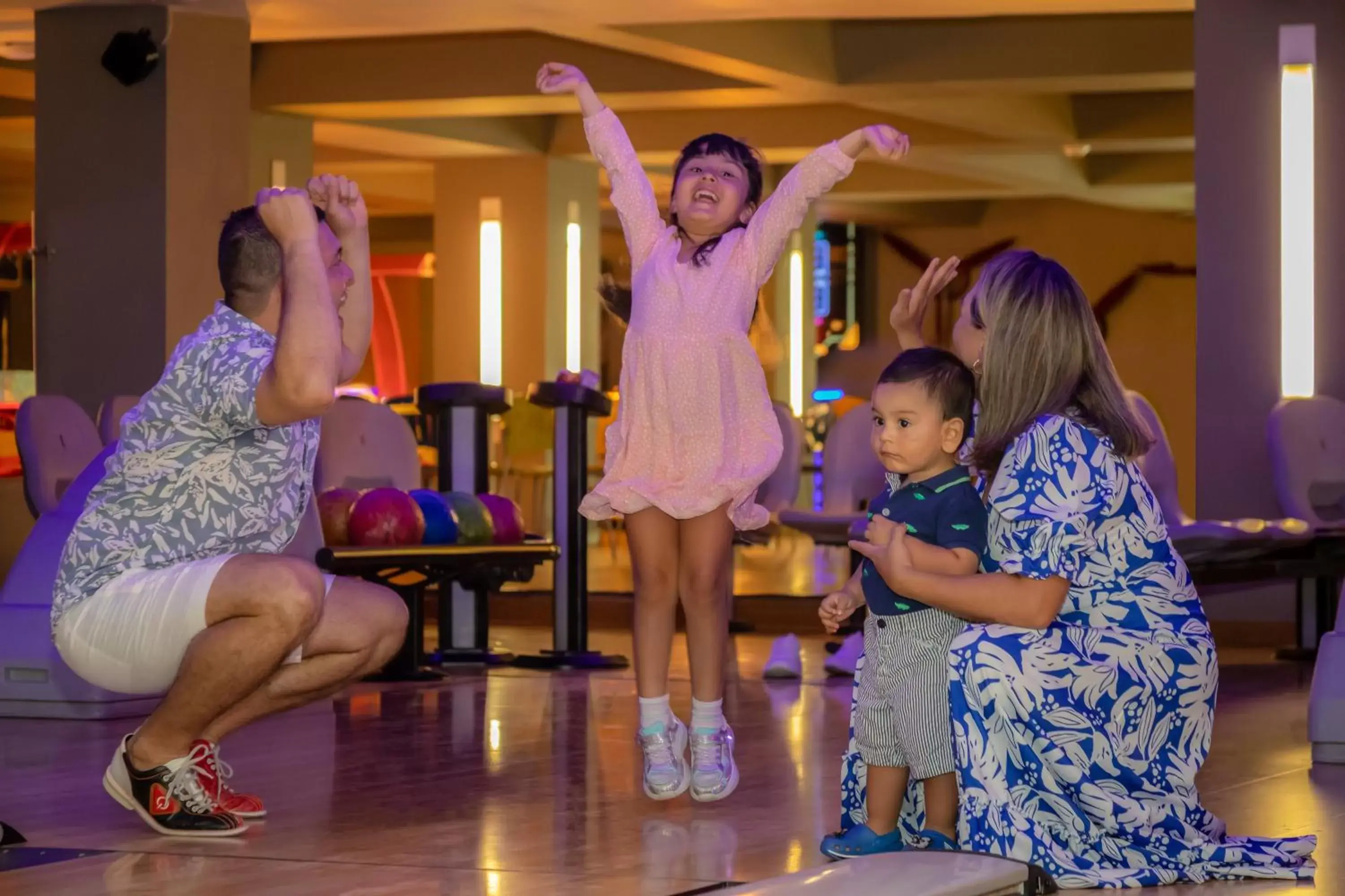 Bowling, Family in Zuana Beach Resort