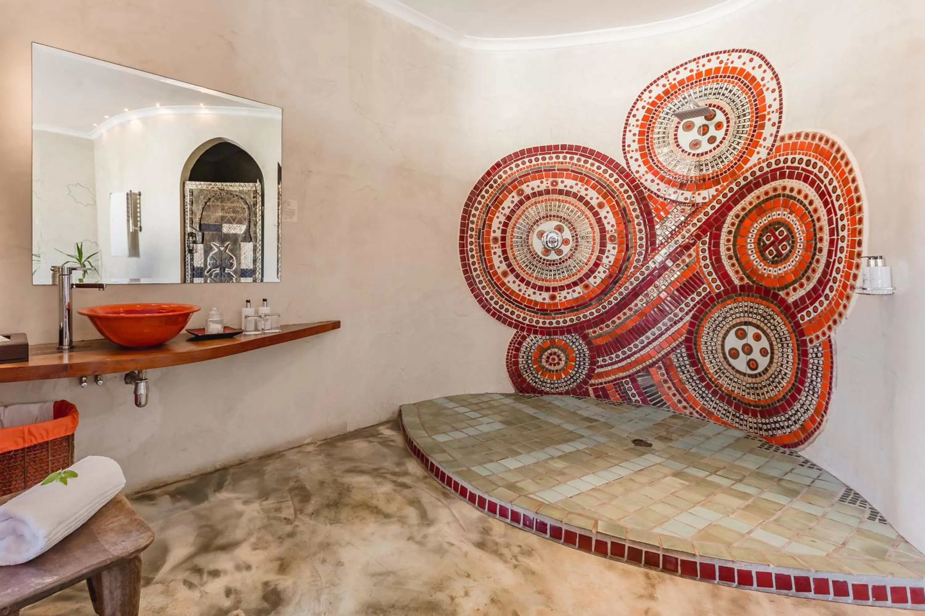 Bathroom, Bed in Singa Lodge - Lion Roars Hotels & Lodges