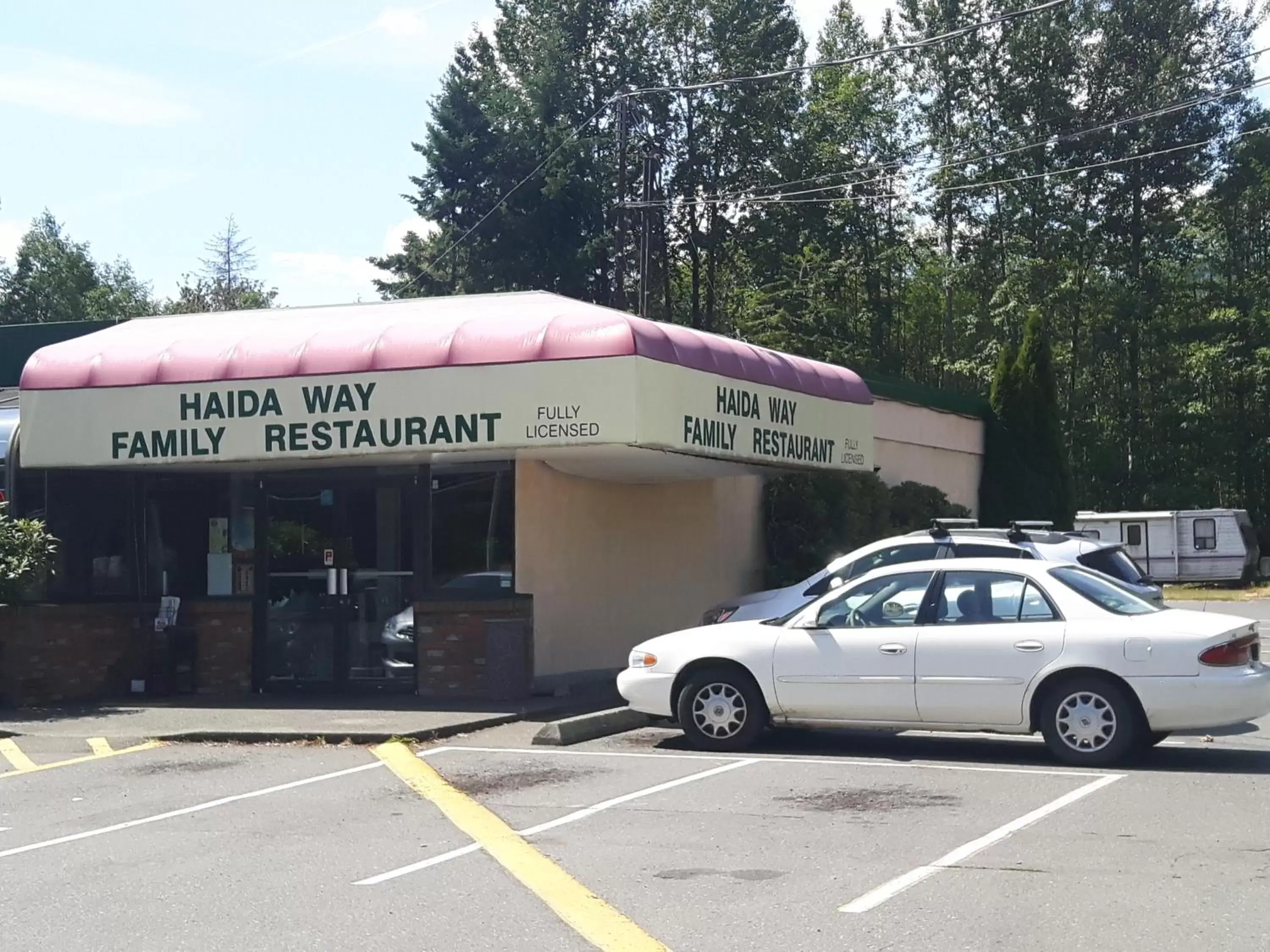 Restaurant/places to eat, Property Building in Fuller Lake Chemainus Motel