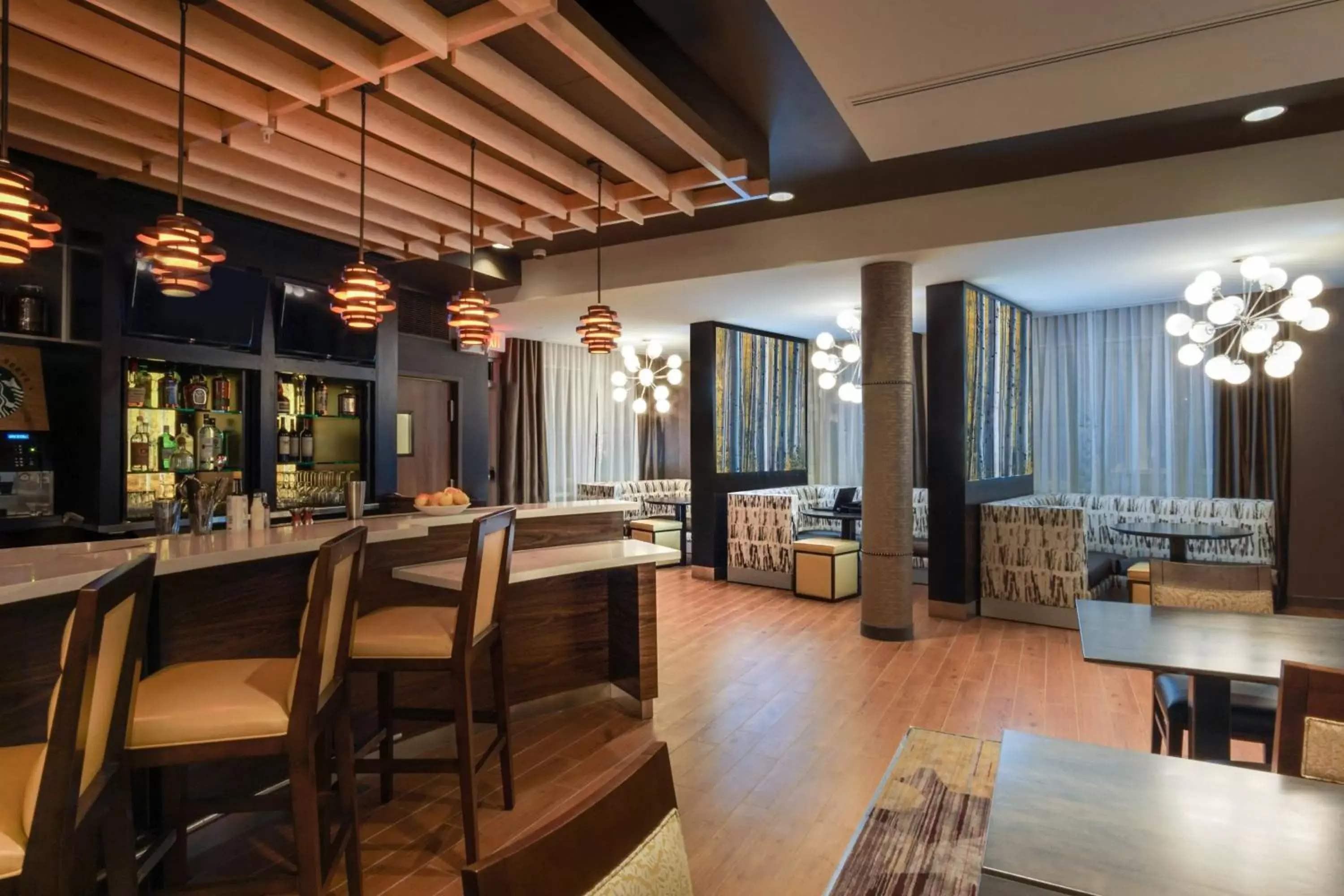 Restaurant/Places to Eat in Courtyard by Marriott Lenox Berkshires