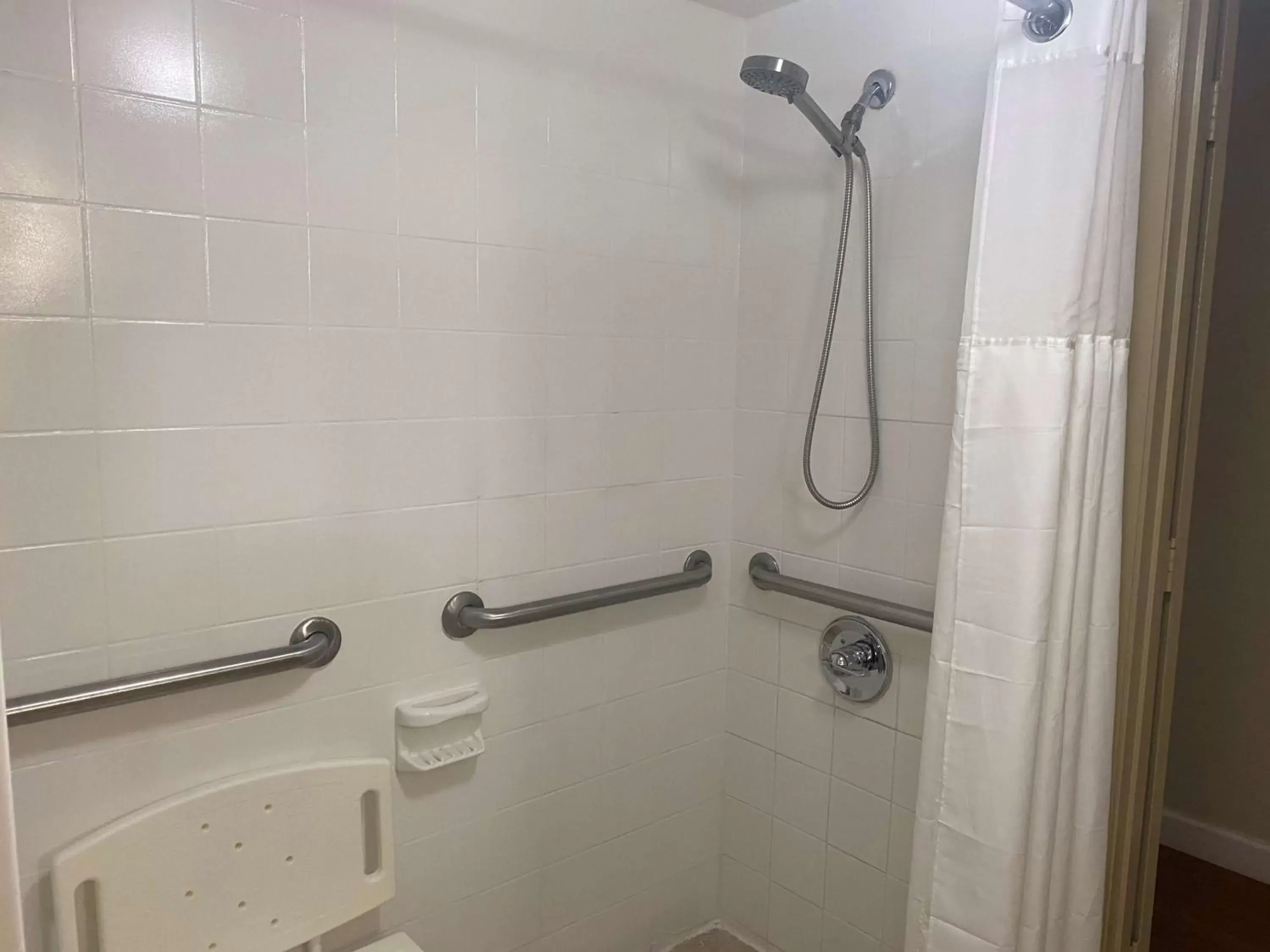 Bathroom in Best Western Orlando Gateway Hotel