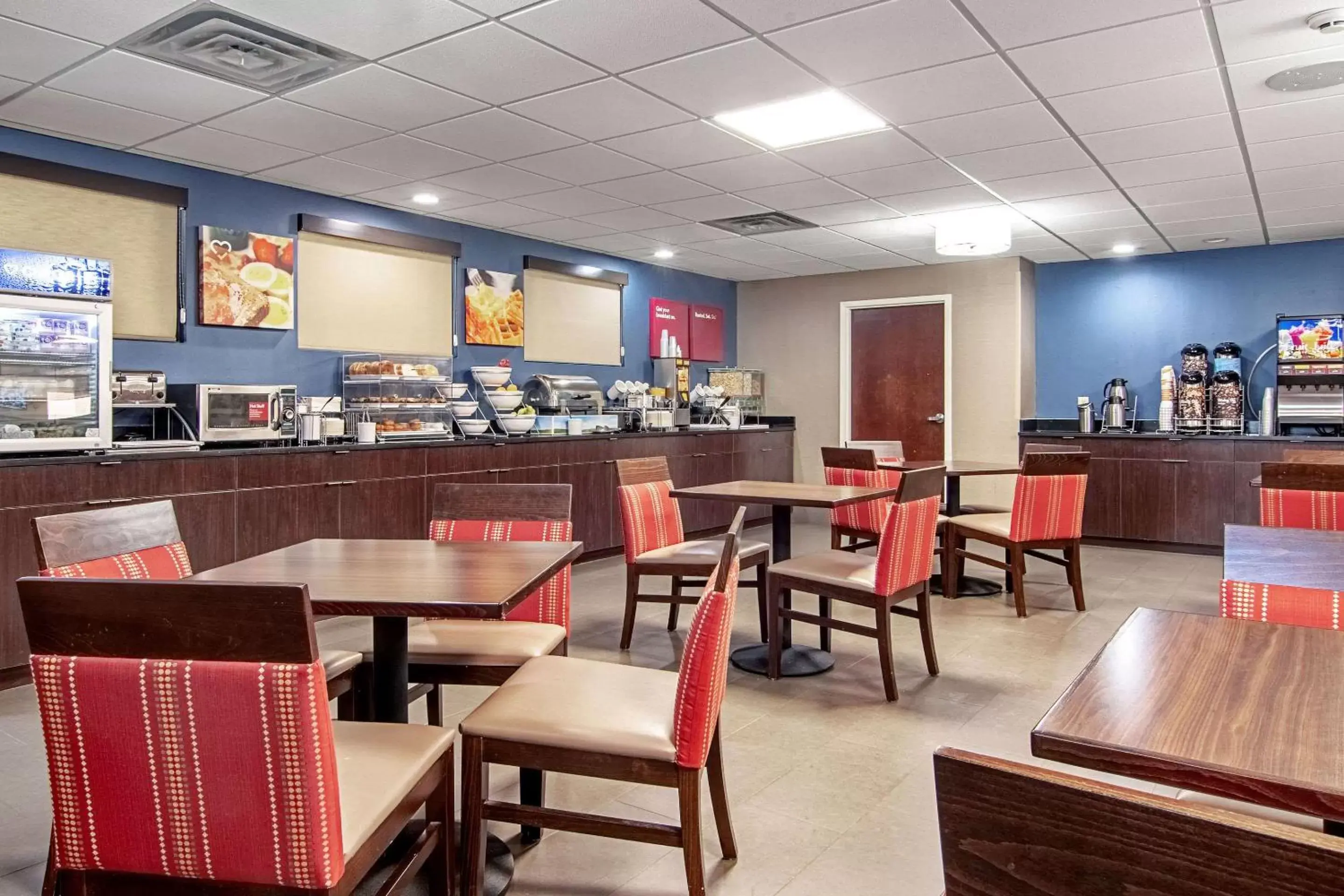 Restaurant/places to eat in Comfort Suites Knoxville Airport Restaurant/places to eat in Comfort Suites Knoxville Airport