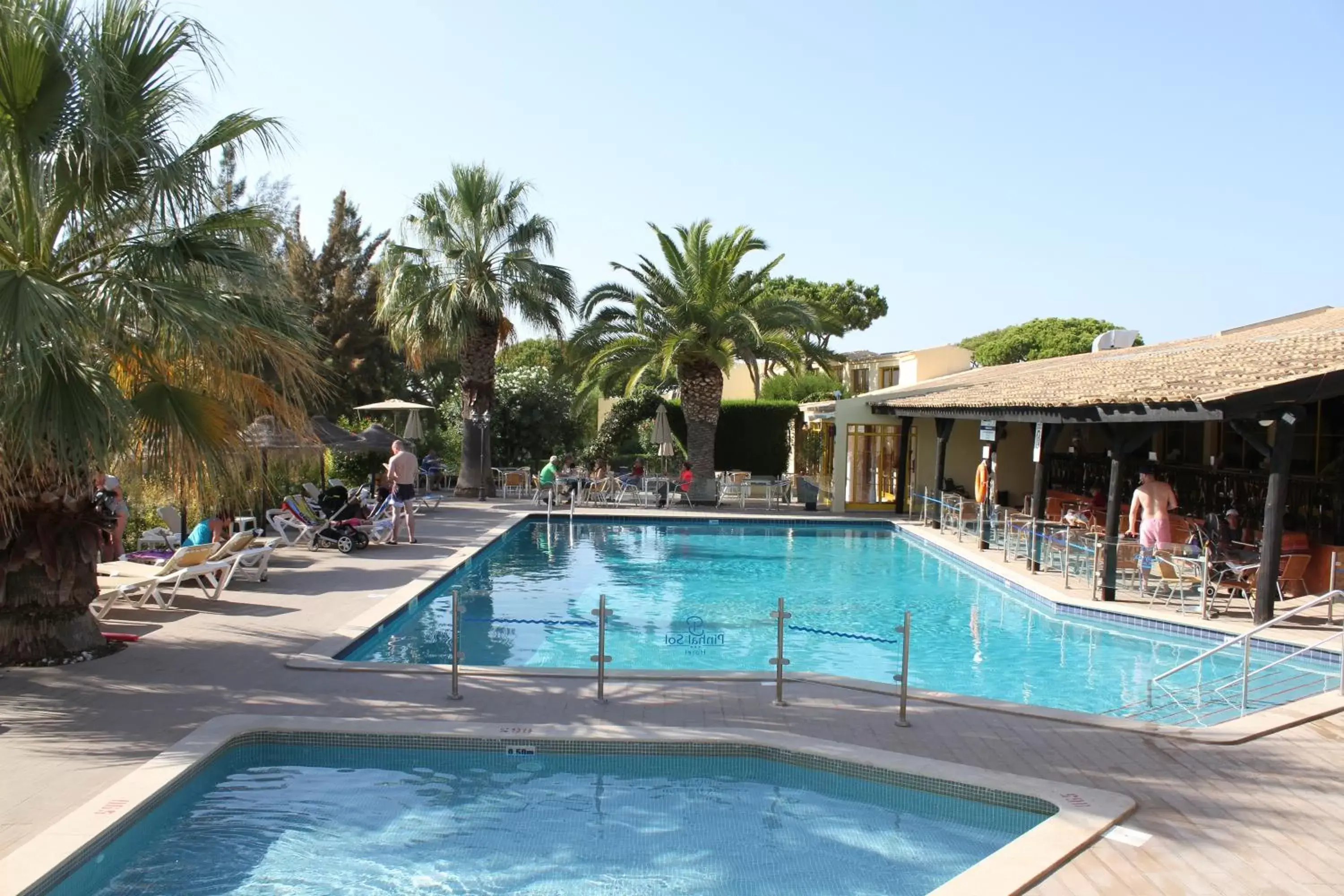 Property building, Swimming Pool in Hotel Pinhal do Sol