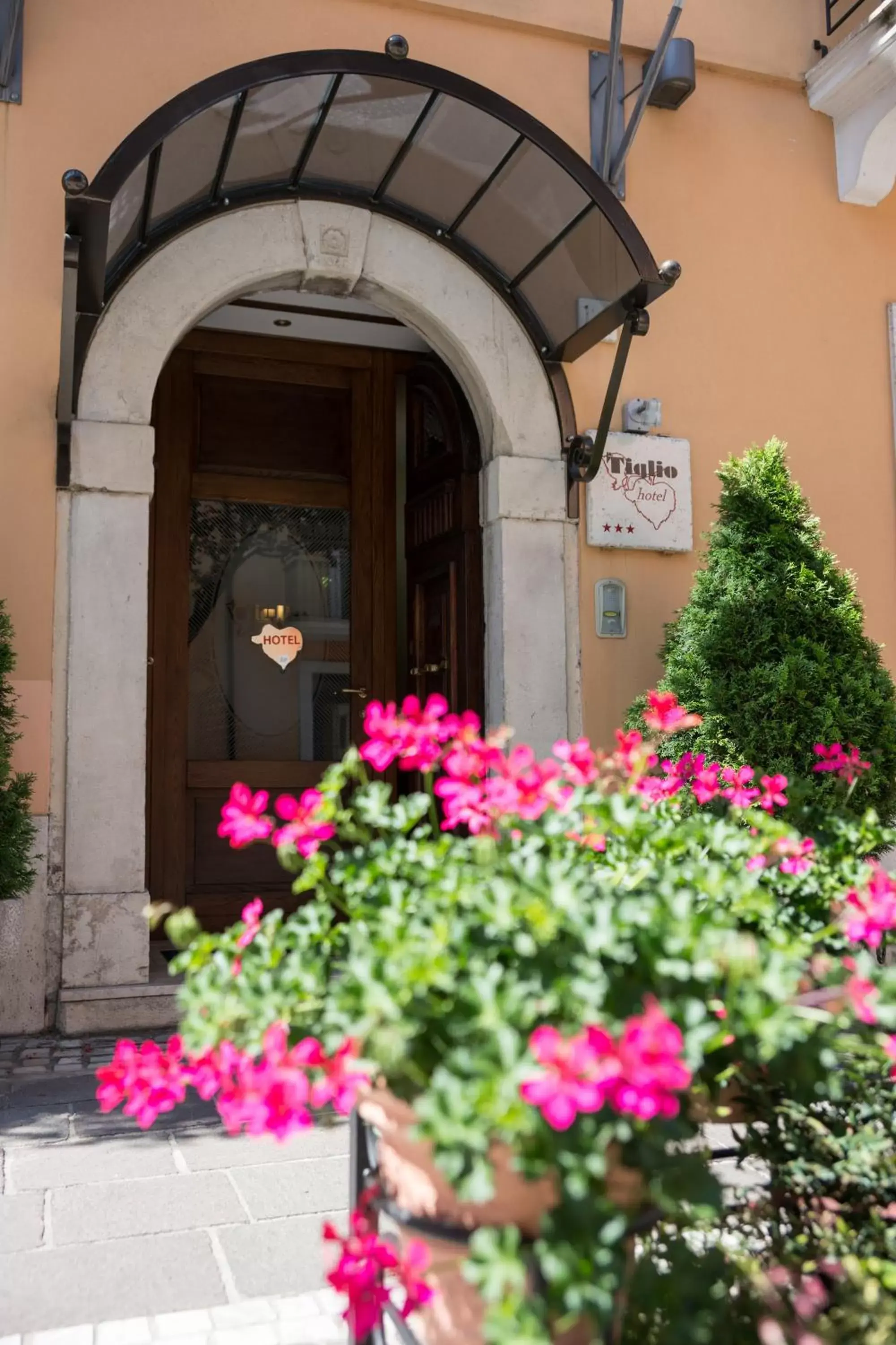 Decorative detail in Hotel Il Tiglio