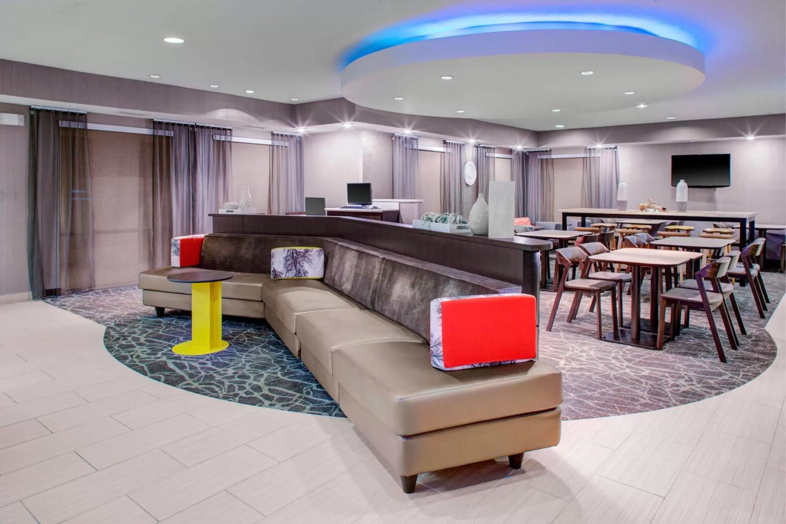 Lobby or reception in SpringHill Suites by Marriott Memphis East Galleria