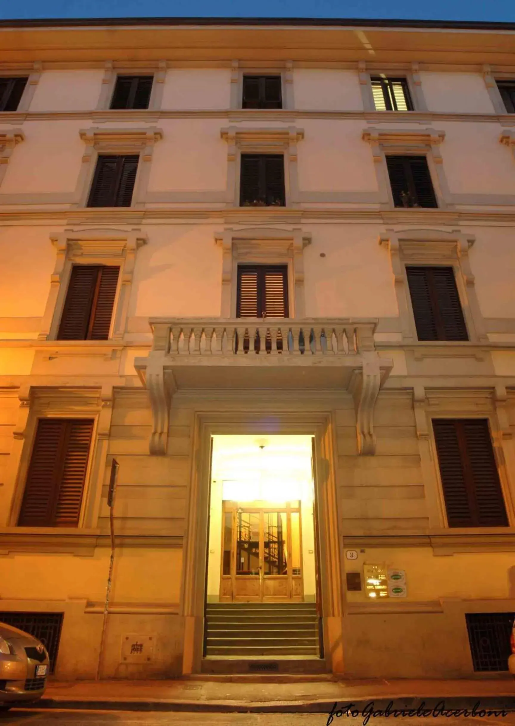 Facade/entrance in Hotel Lombardi