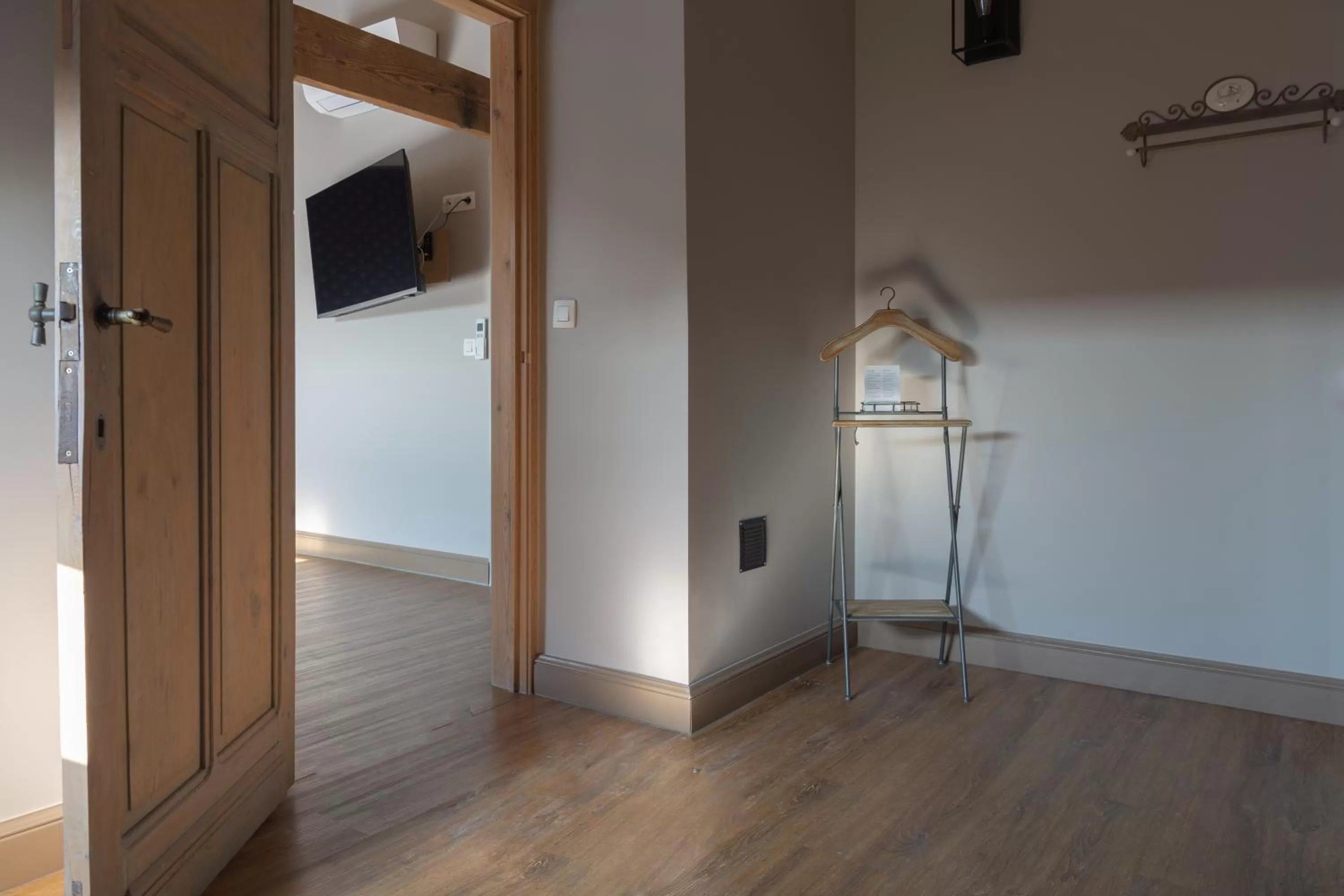 TV/Entertainment Center in Oud Gemeentehuis