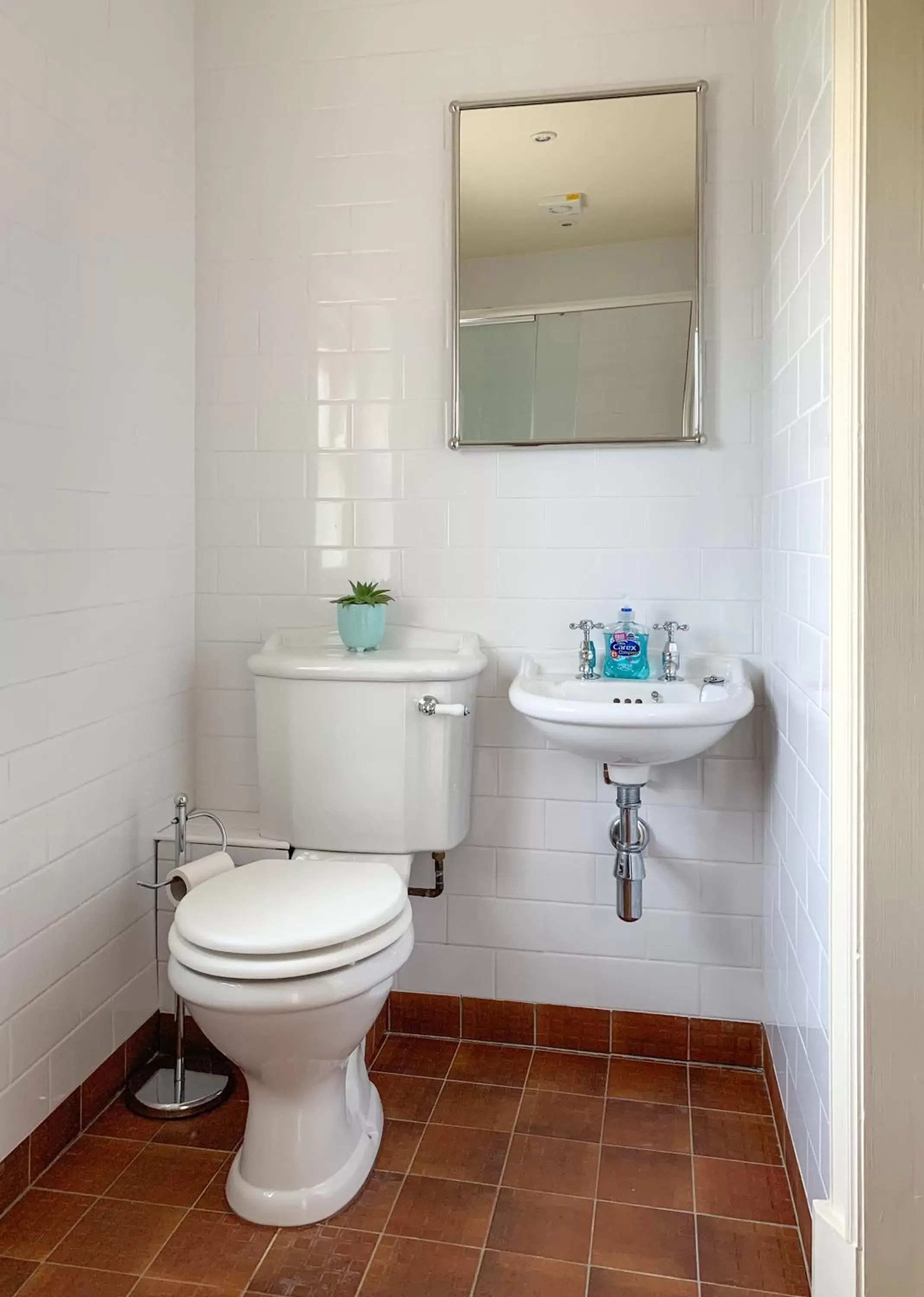 Bathroom in Hollies Farm B&B