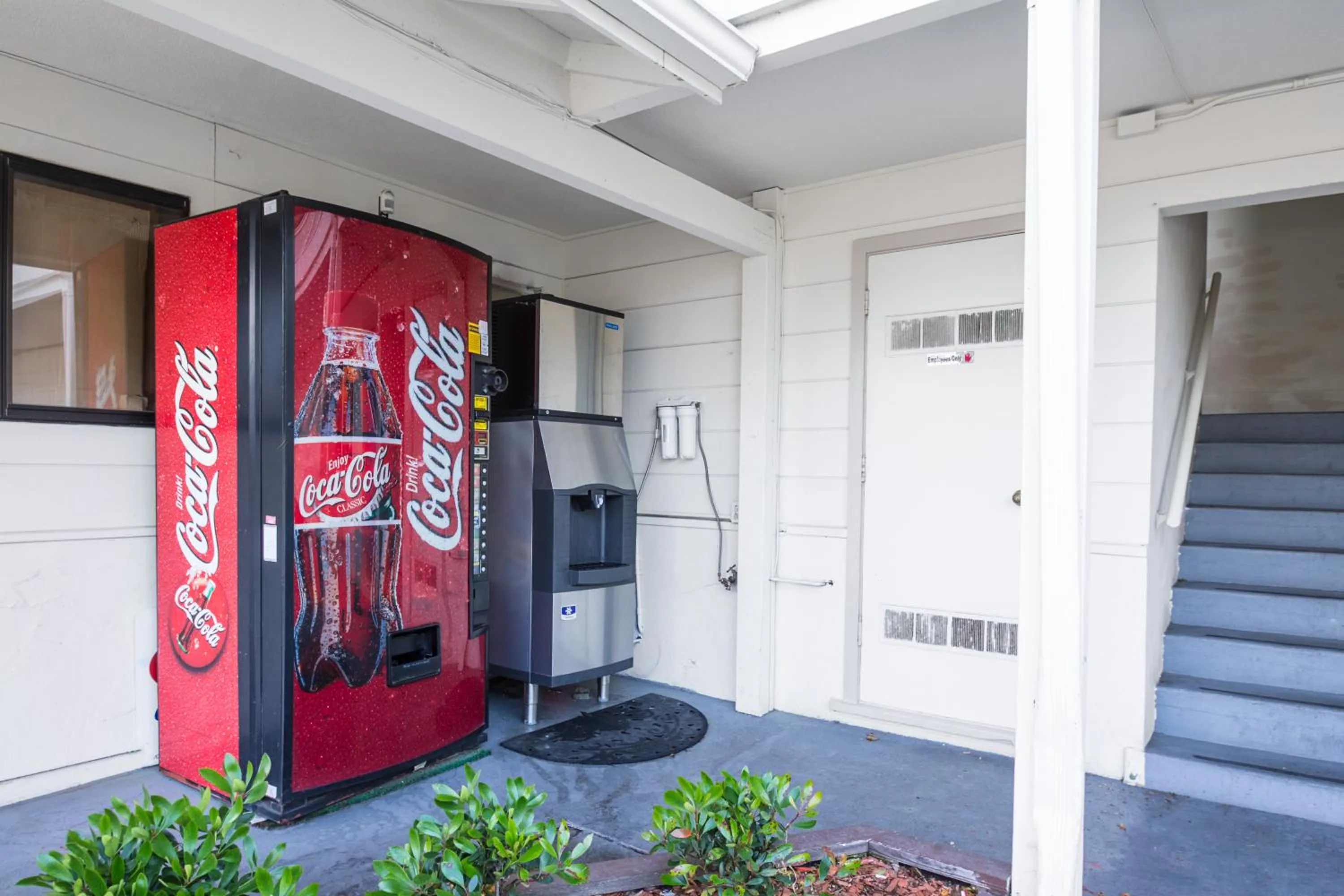 Area and facilities in Motel 6 - Downtown Monterey