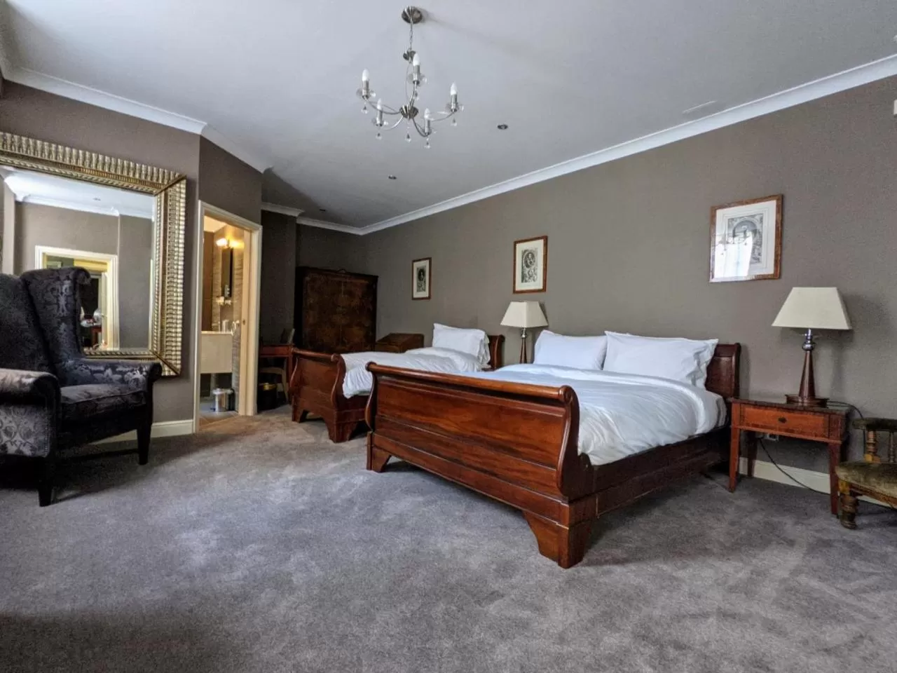 Bed in Angel and Royal Hotel