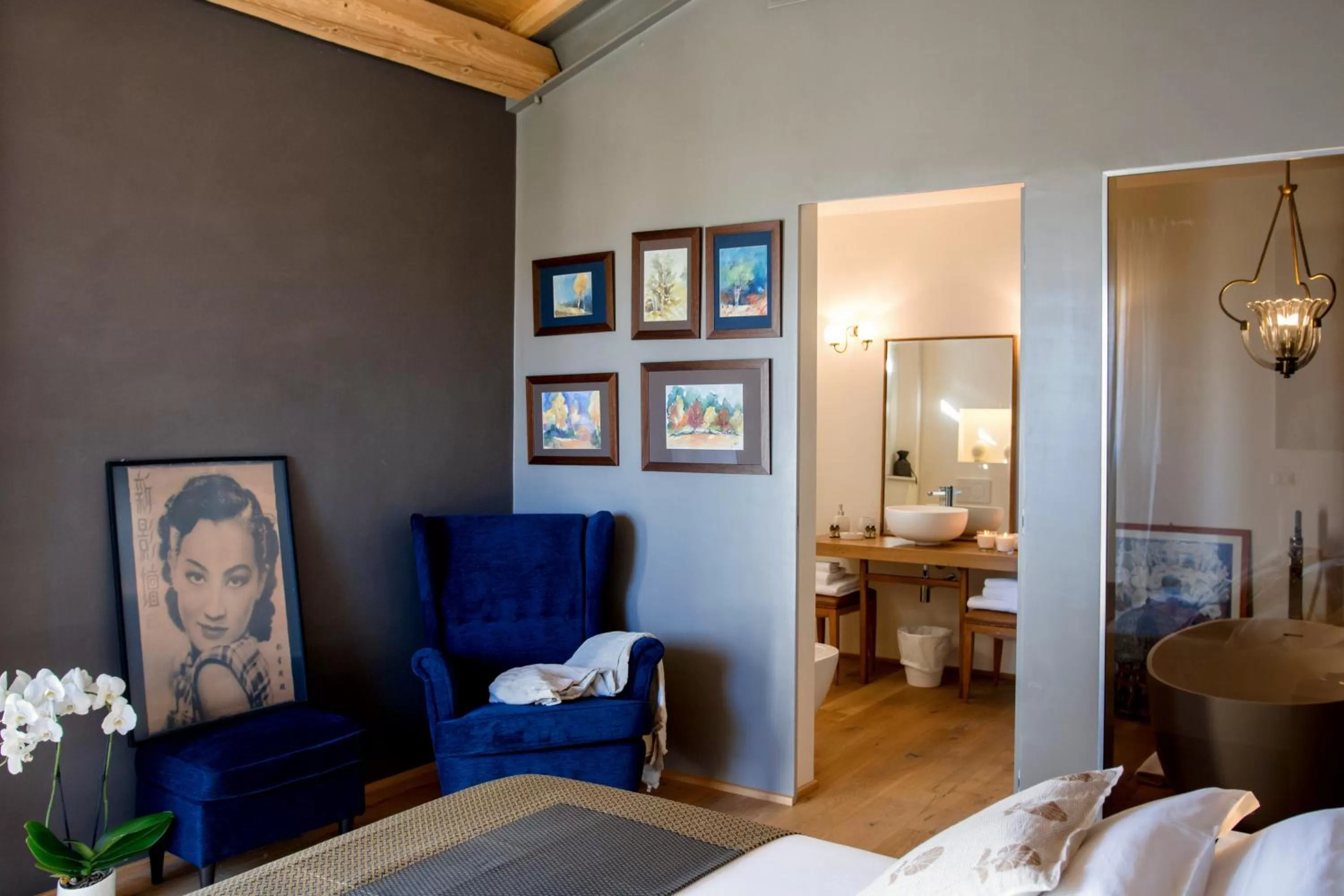 Bed in CasaVostra - Ambience Suites