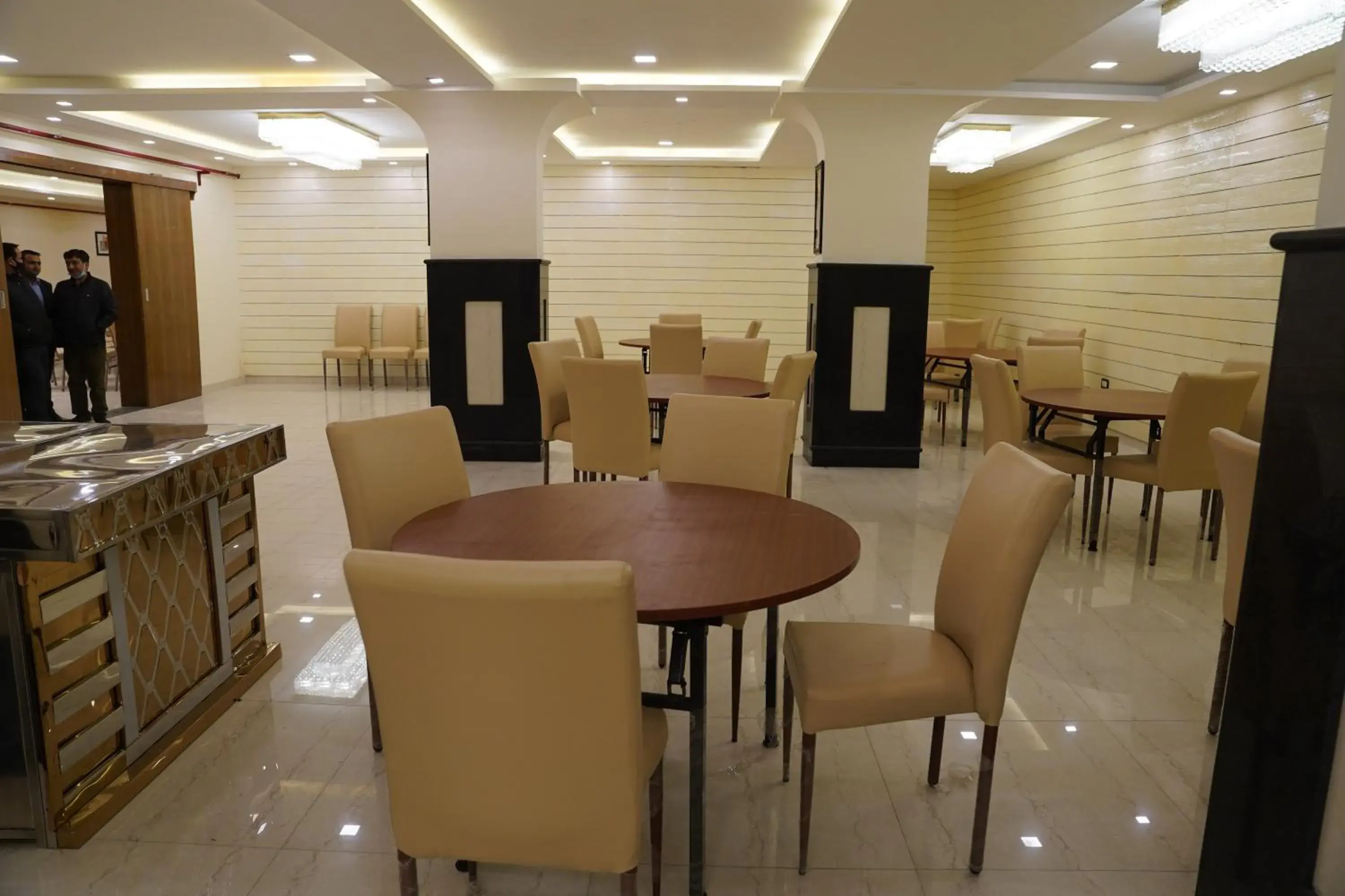 Banquet/Function facilities, Restaurant/Places to Eat in Hotel Rama Trident