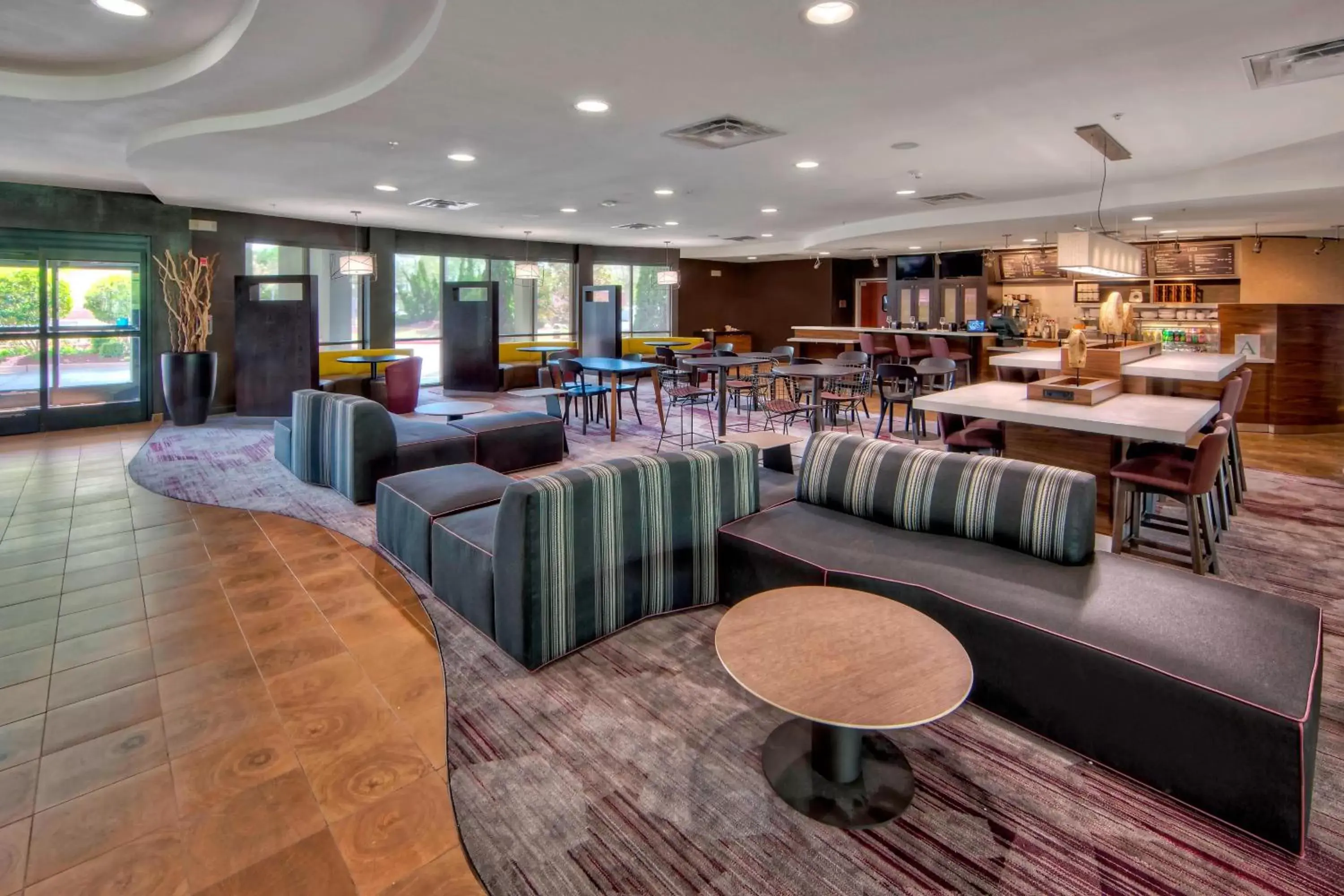 Lounge or bar, Restaurant/Places to Eat in Courtyard by Marriott Memphis Southaven