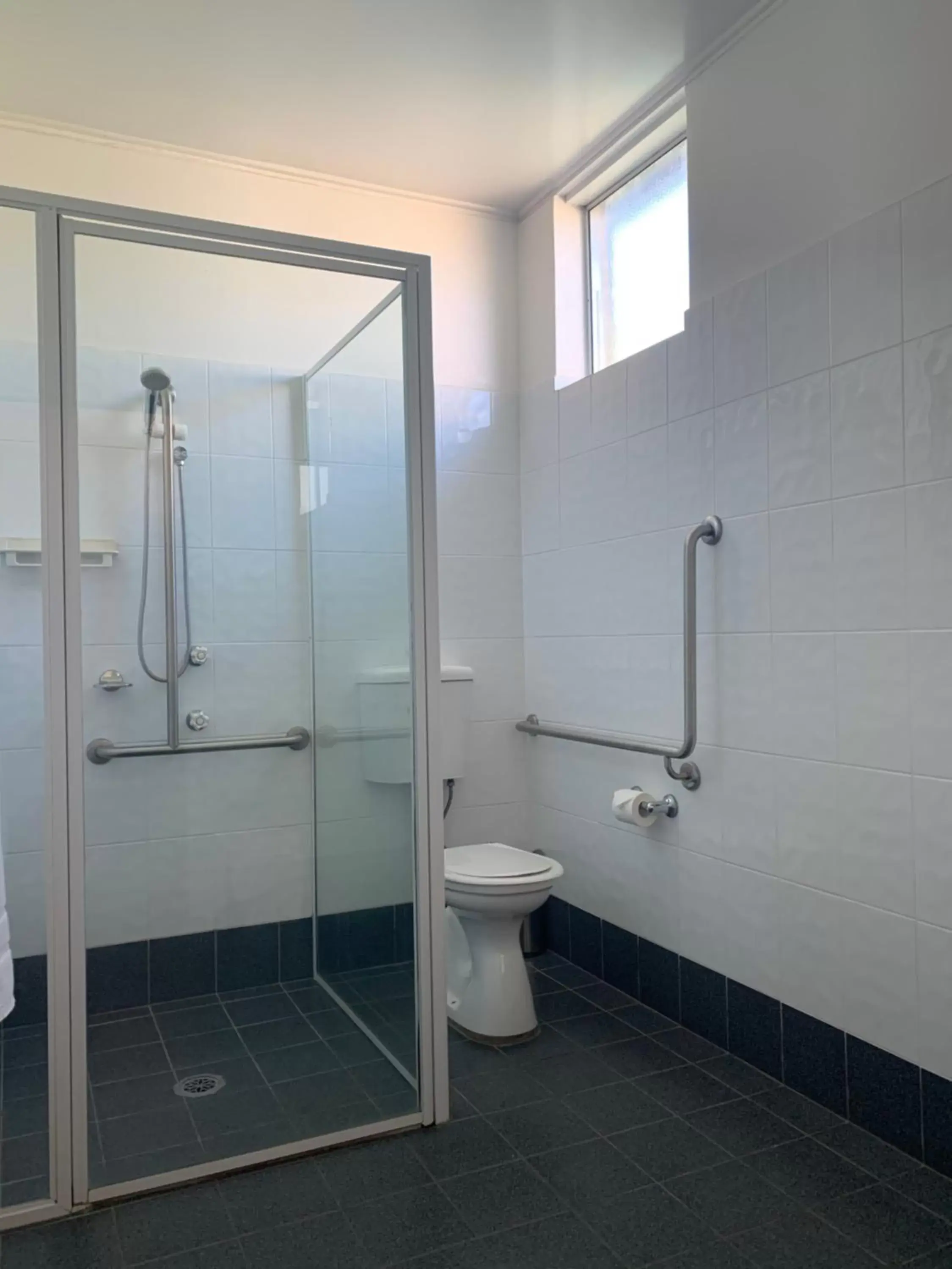 Queen Room - Disability Access in Ashton Motel