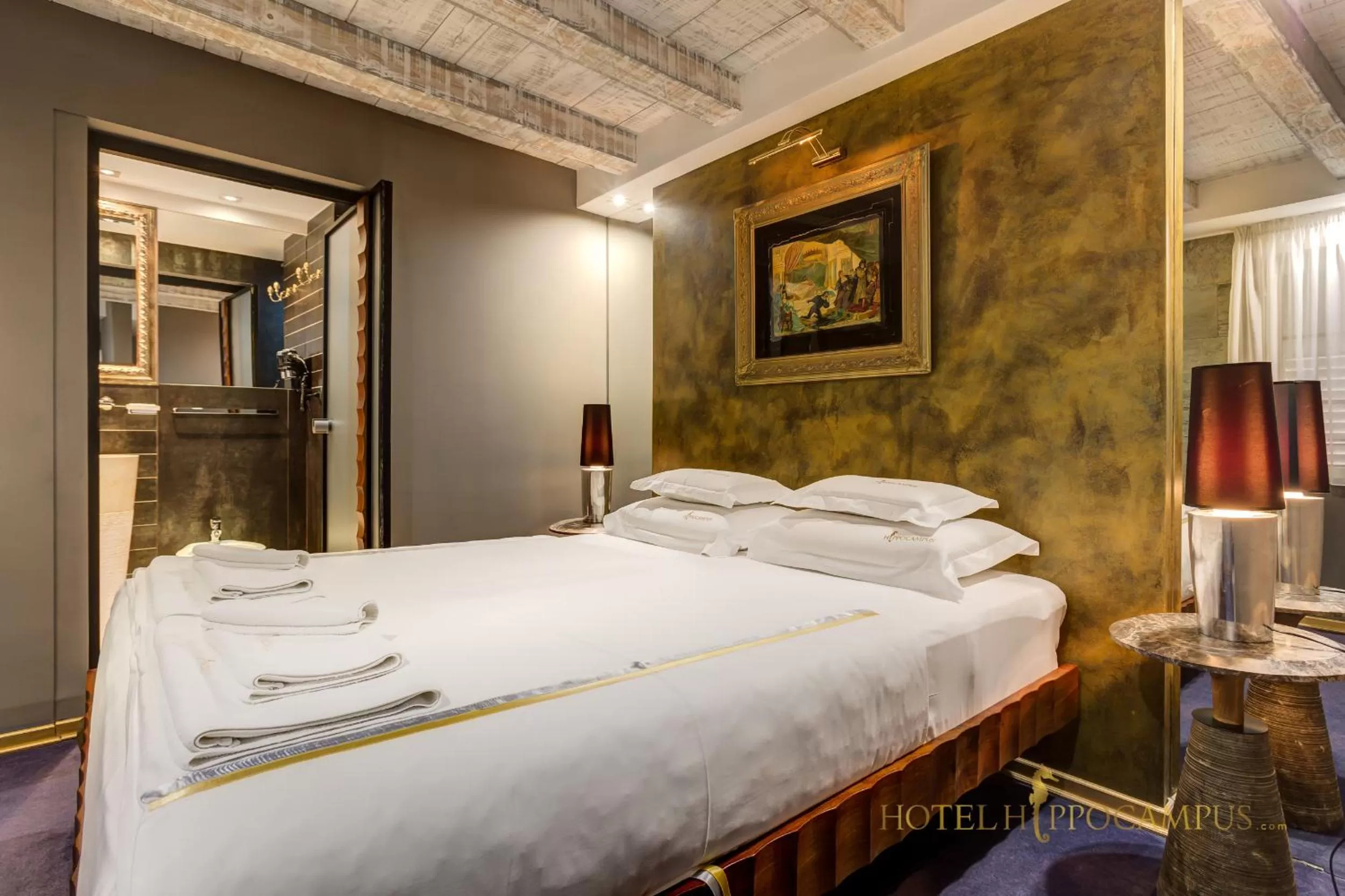 Shower, Bed in Boutique Hotel Hippocampus