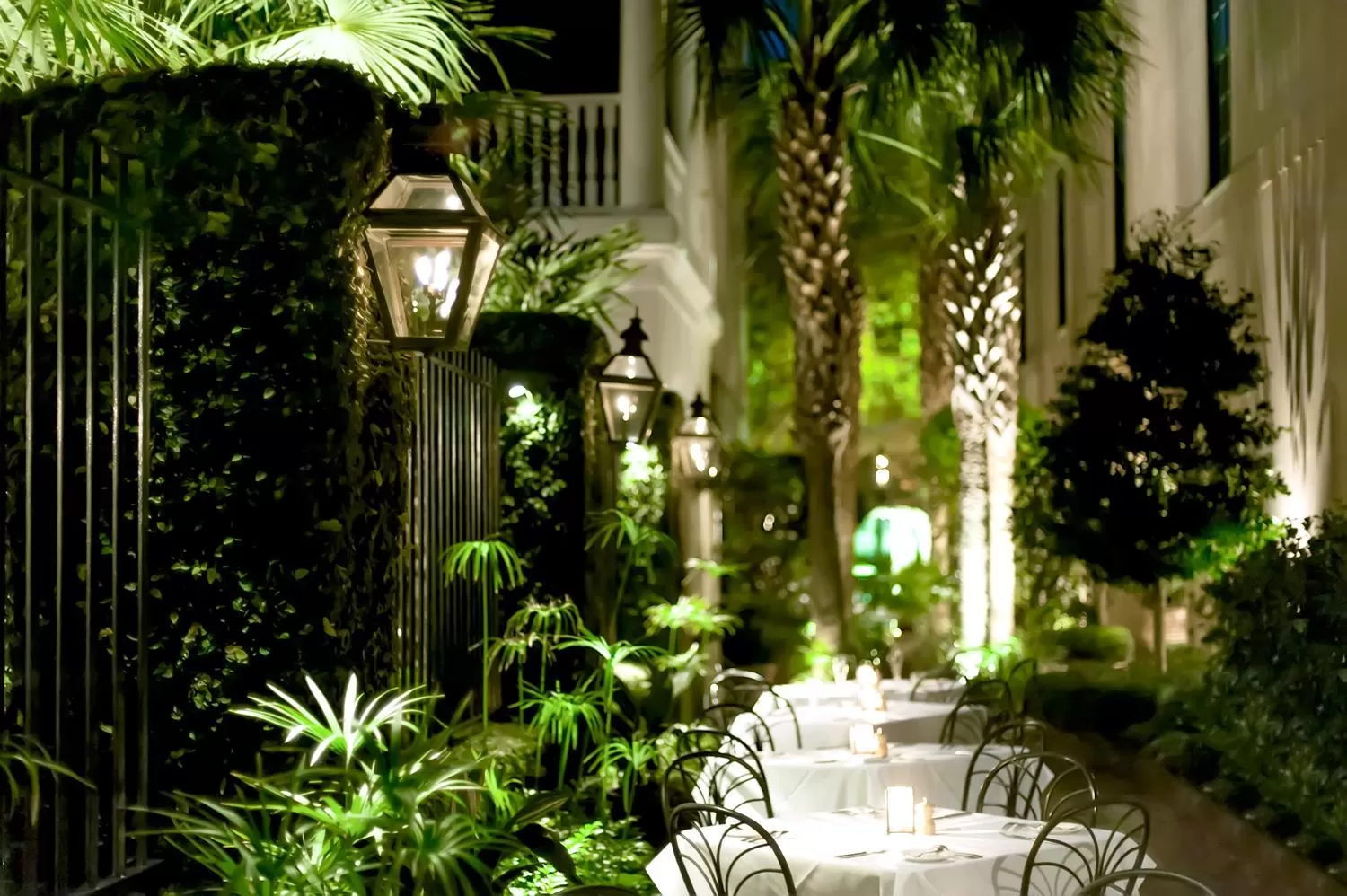 Restaurant/places to eat in Planters Inn - Charleston