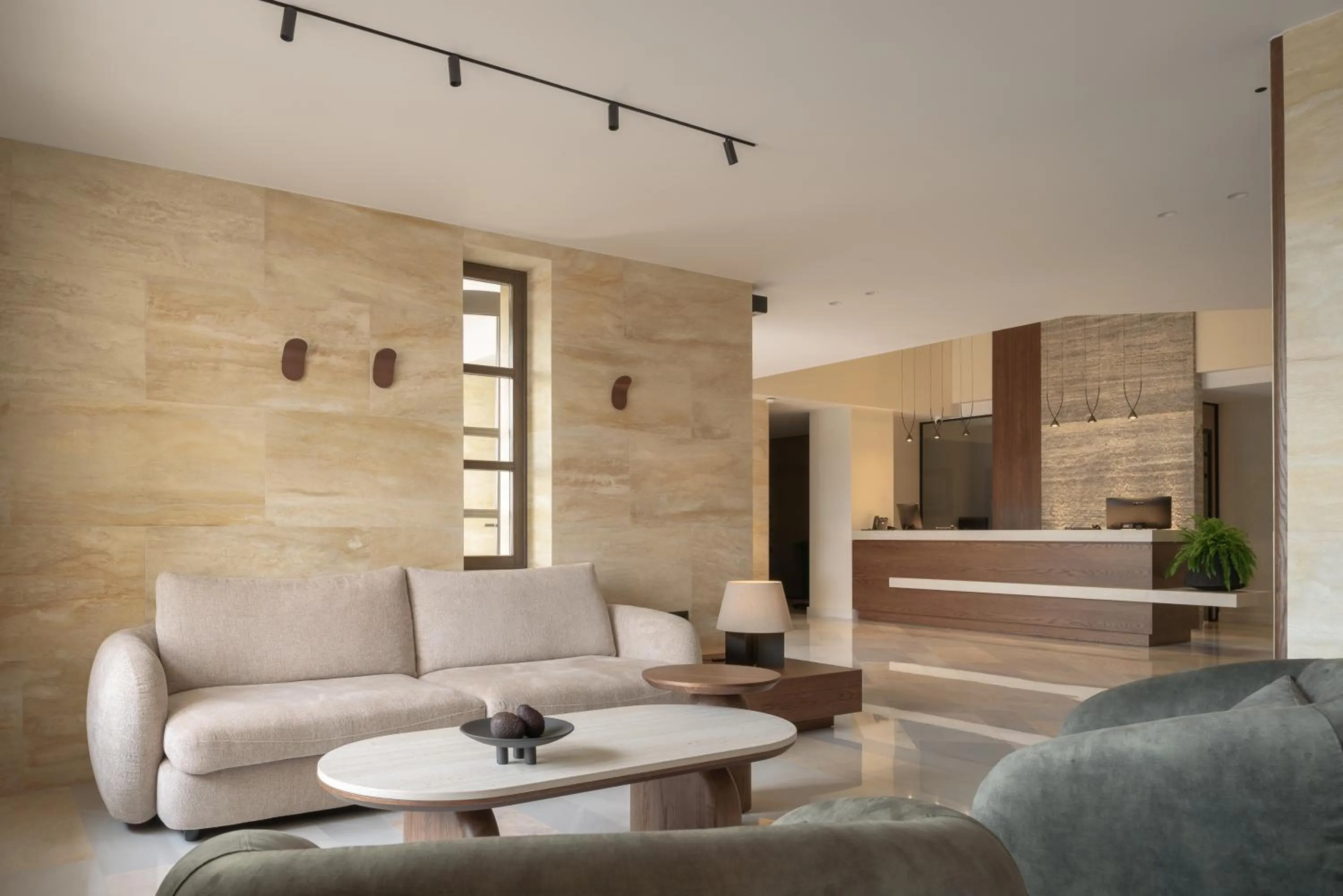 Communal lounge/ TV room in Hotel Ideon