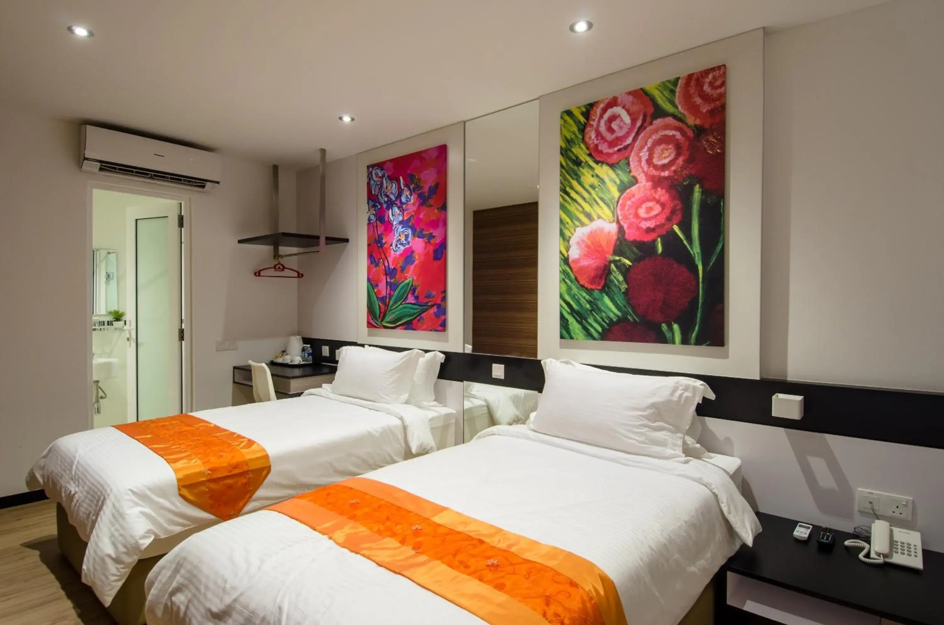 Standard Twin Room in 12FLY Hotel Kuala Lumpur