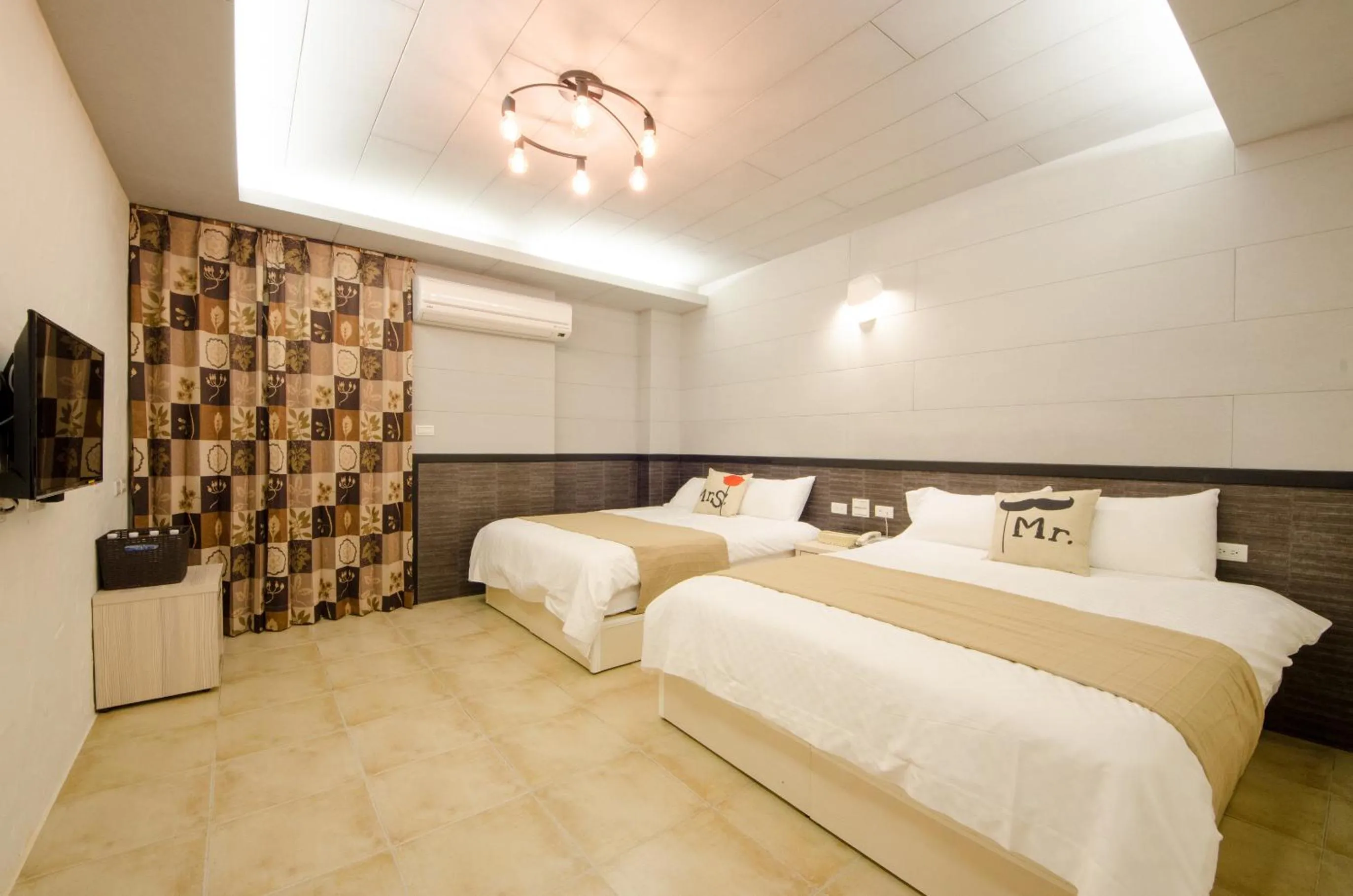 bunk bed, Bed in Successful 168 B&B