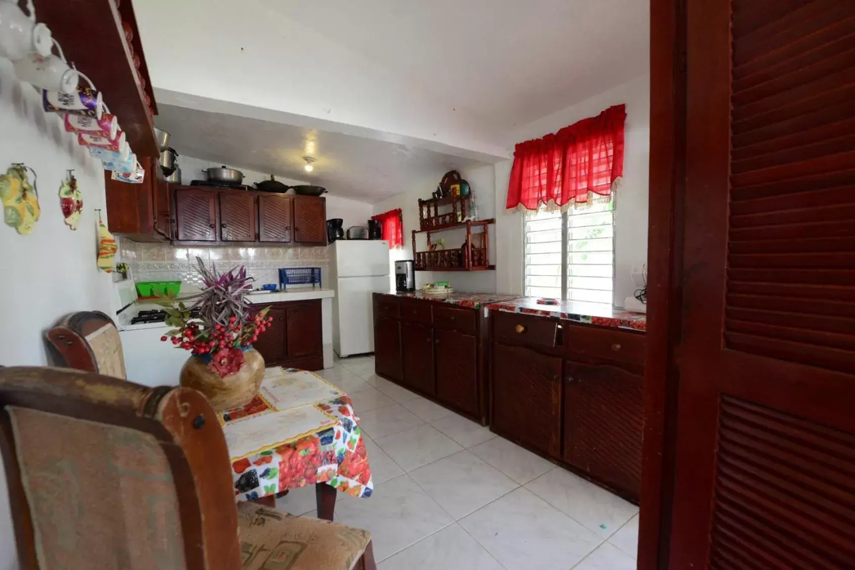 Communal kitchen, Kitchen/Kitchenette in Villa Antonia 16