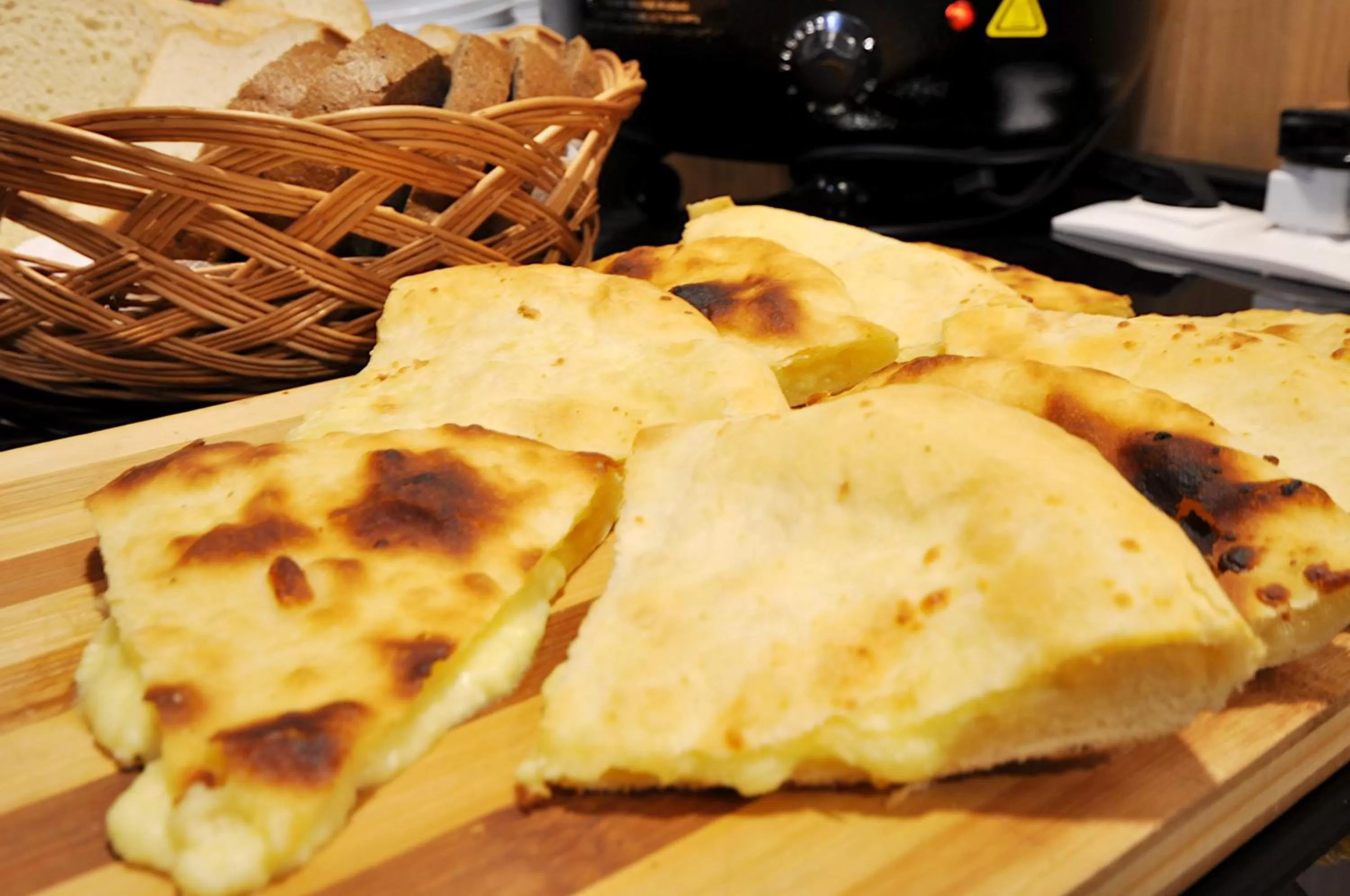 Food and drinks in Elle Boutique Hotel