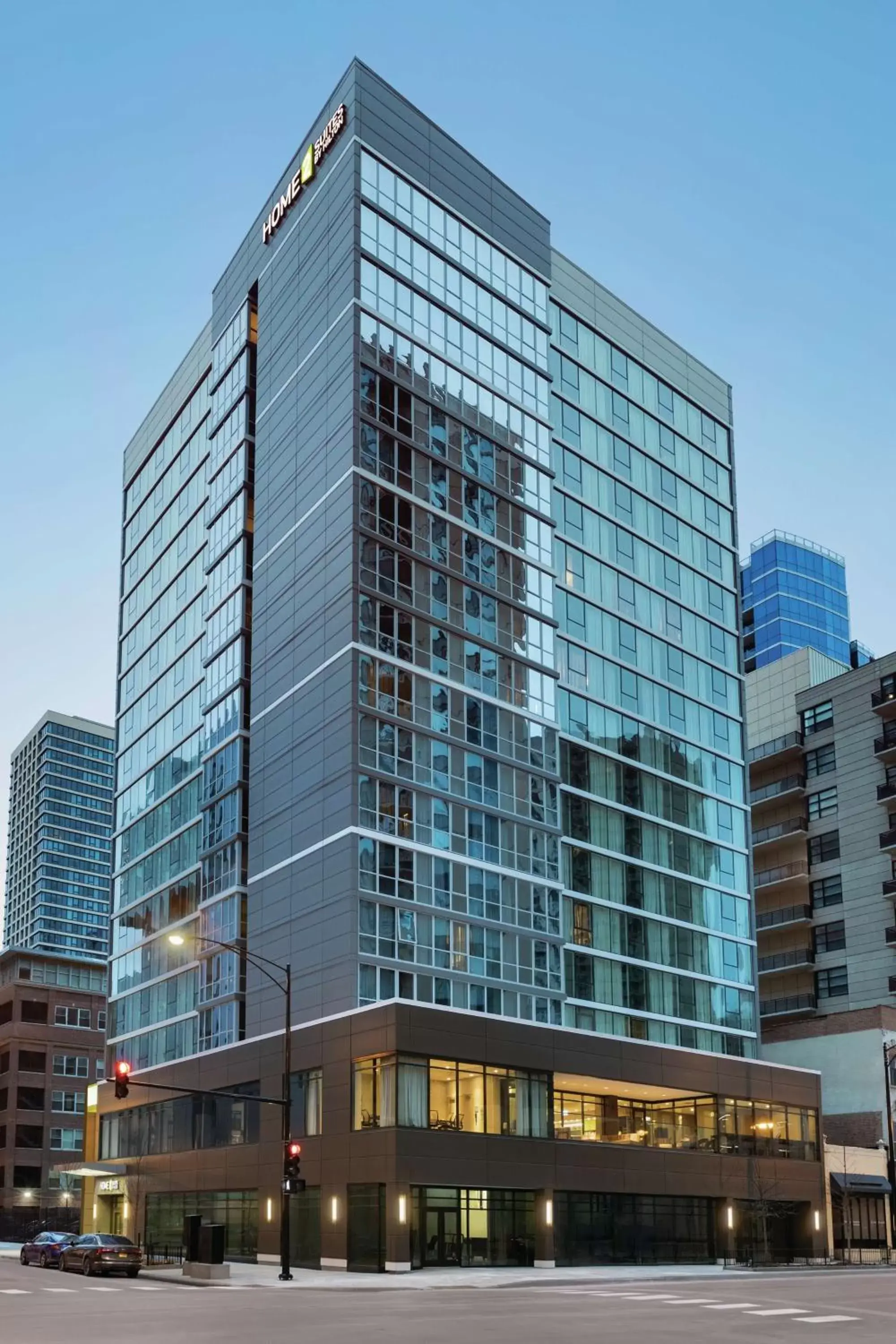 Property Building in Home2 Suites By Hilton Chicago River North
