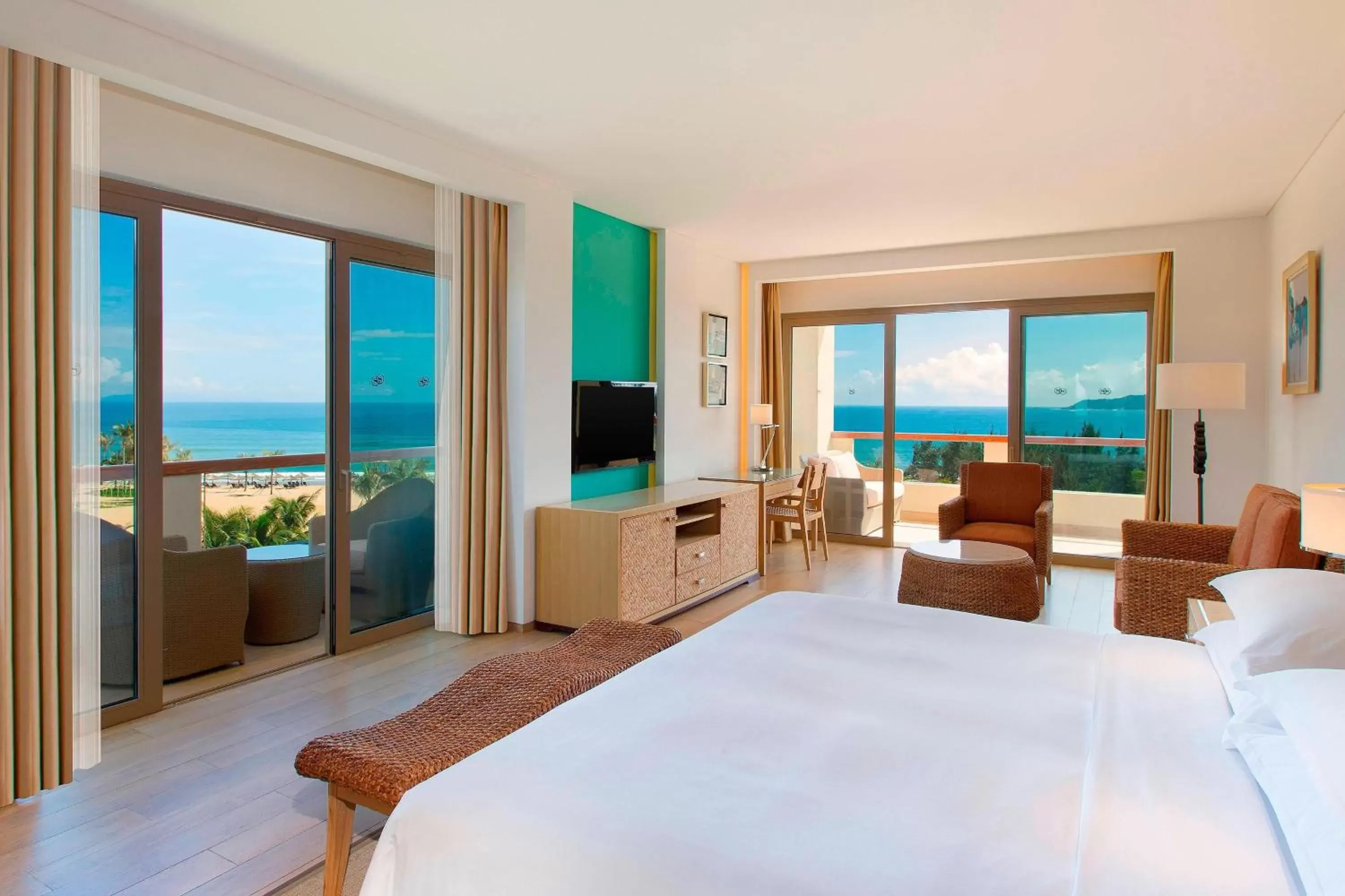 Bedroom, Sea View in Sheraton Sanya Haitang Bay Resort