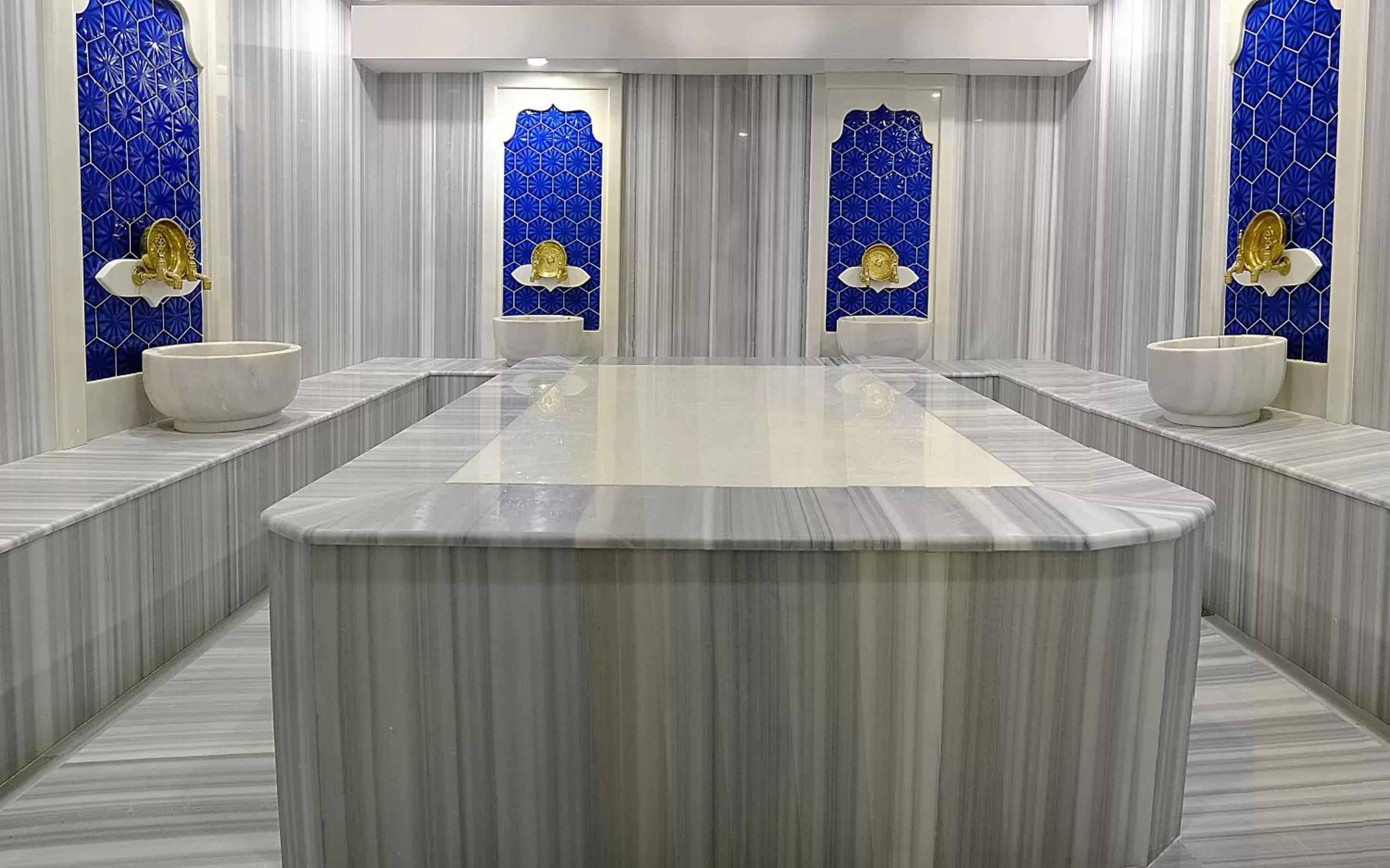 Public Bath in Holiday Inn Ankara-Kavaklidere, an IHG Hotel