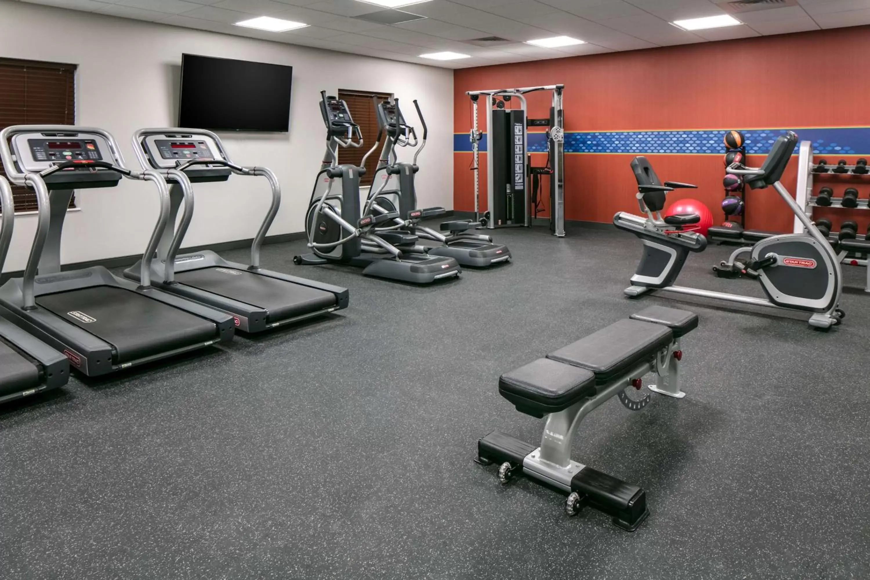 Fitness centre/facilities, Fitness Center/Facilities in Hampton Inn By Hilton Wichita Northwest