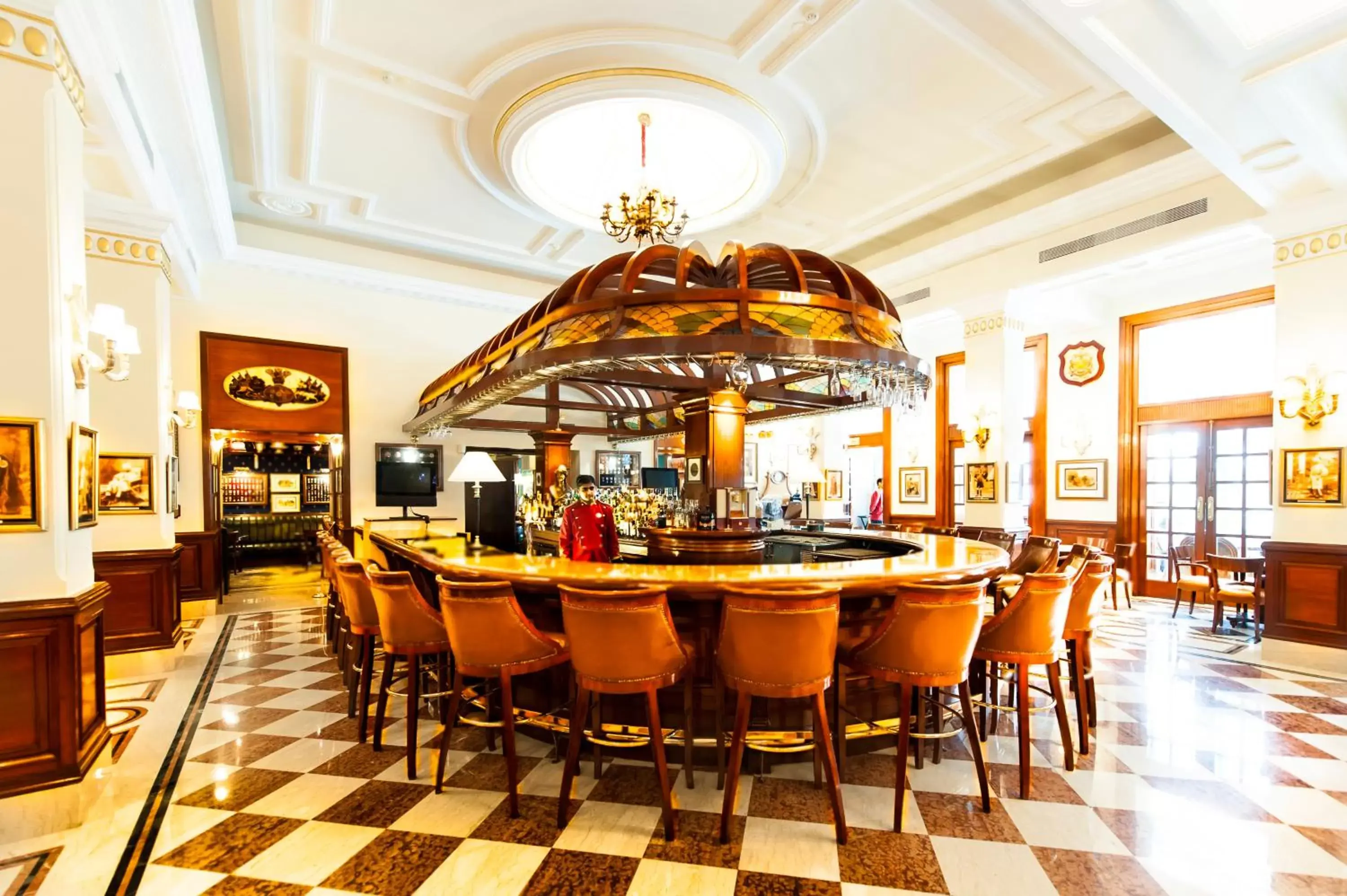 Lounge or bar, Restaurant/Places to Eat in The Imperial Hotel