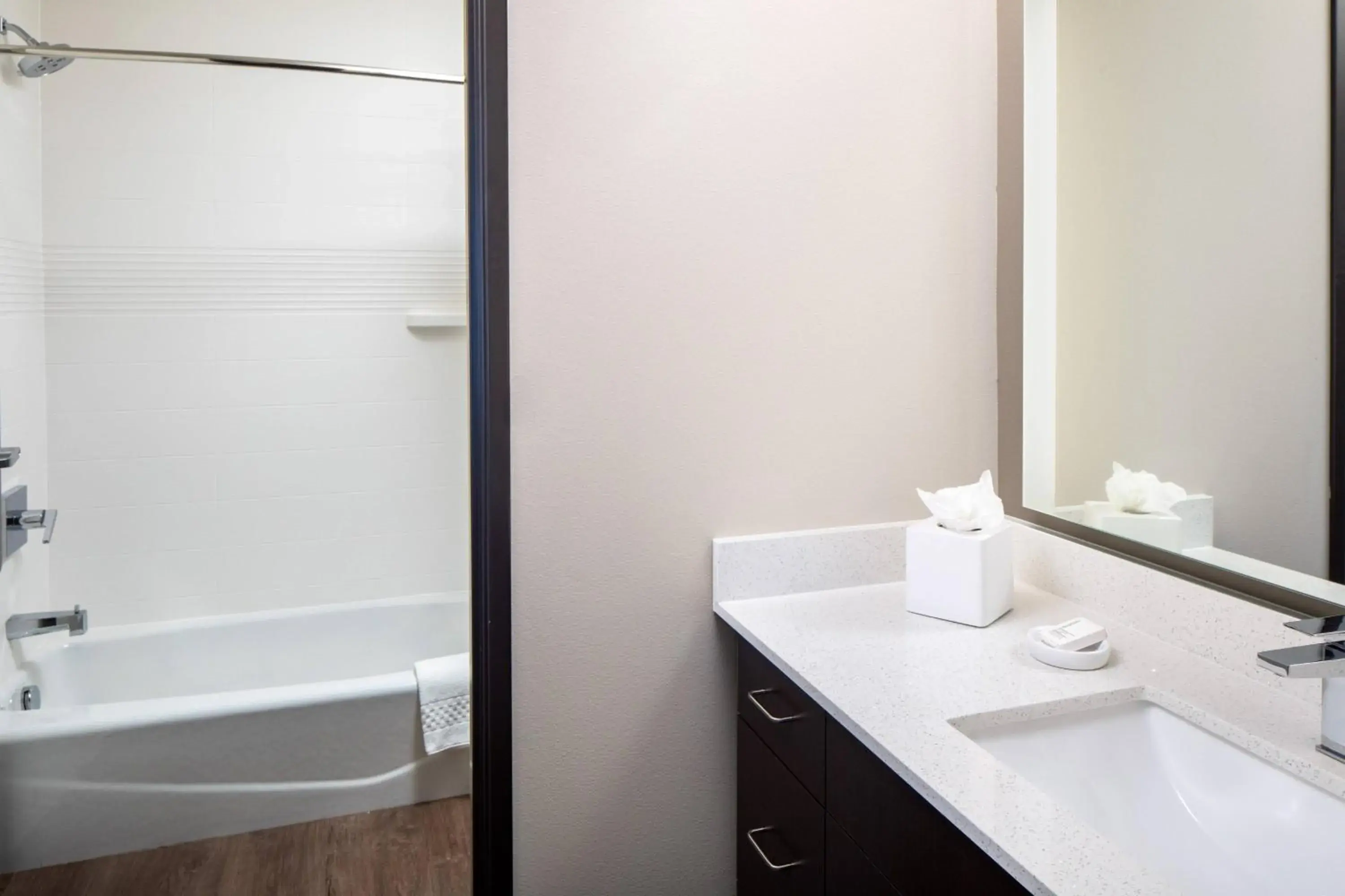 Bathroom in TownePlace Suites Midland South/I-20