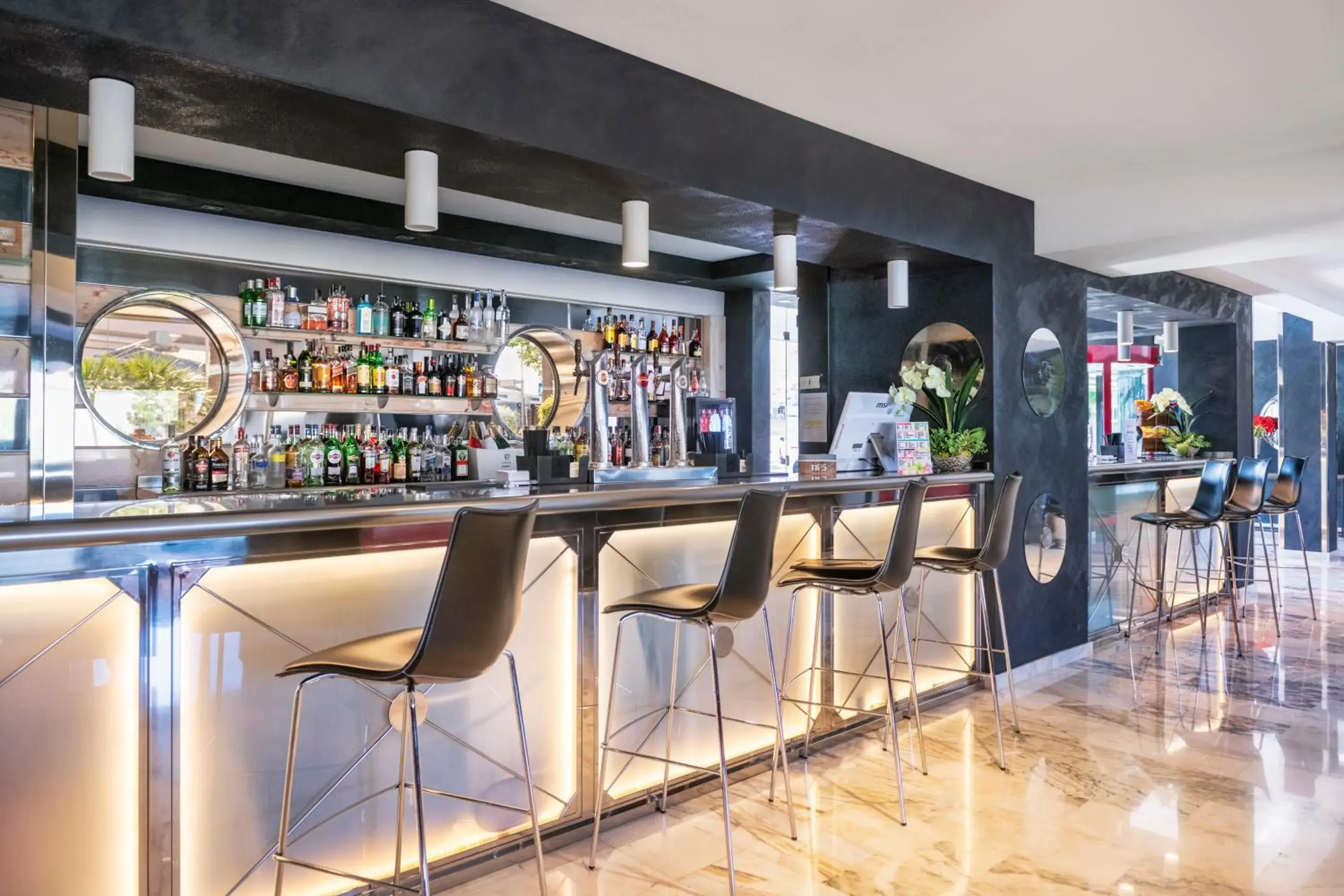 Lounge or bar, Lounge/Bar in Salles Hotels Marina Portals