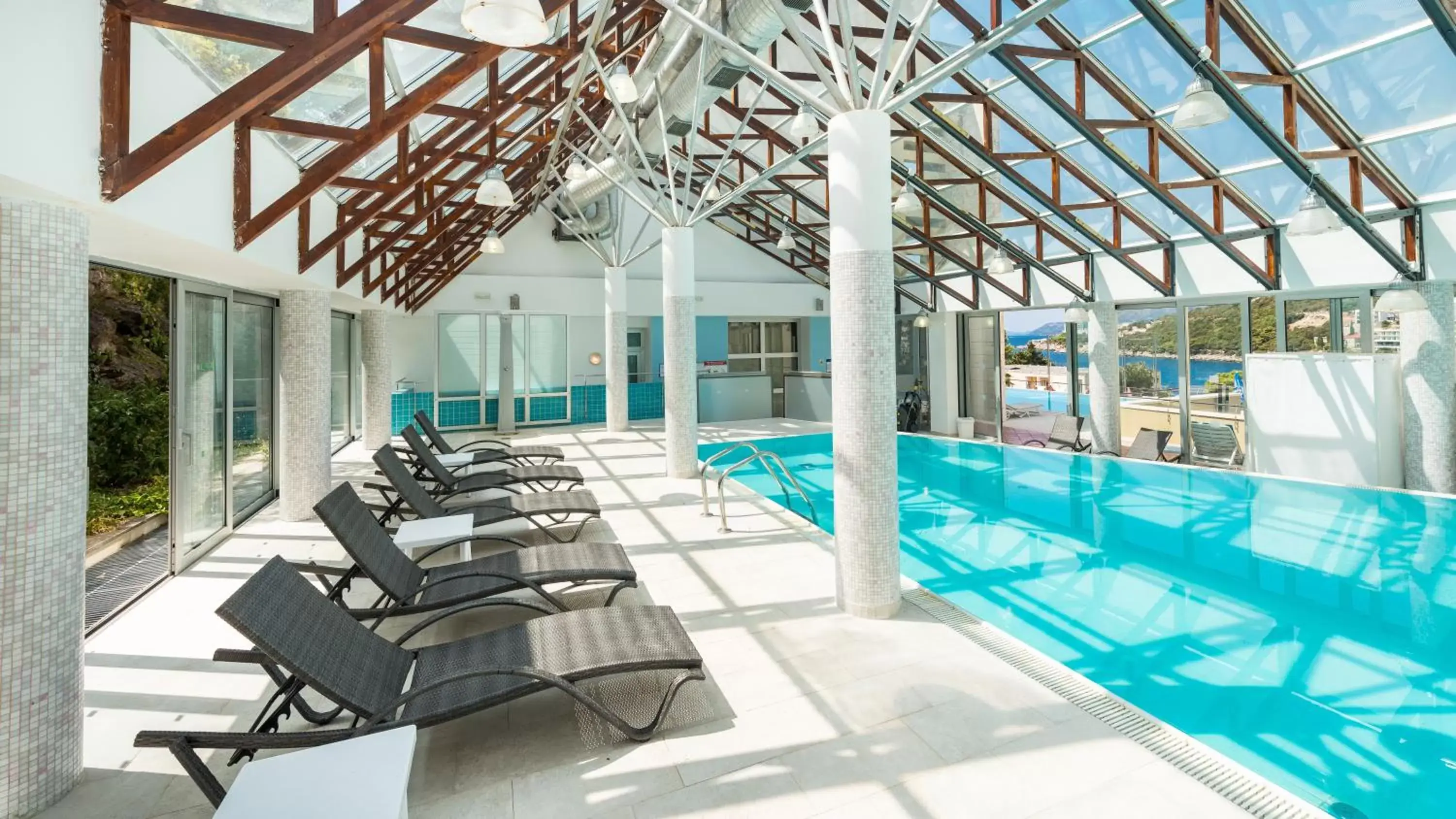 Spa and wellness centre/facilities, Swimming Pool in Hotel Uvala