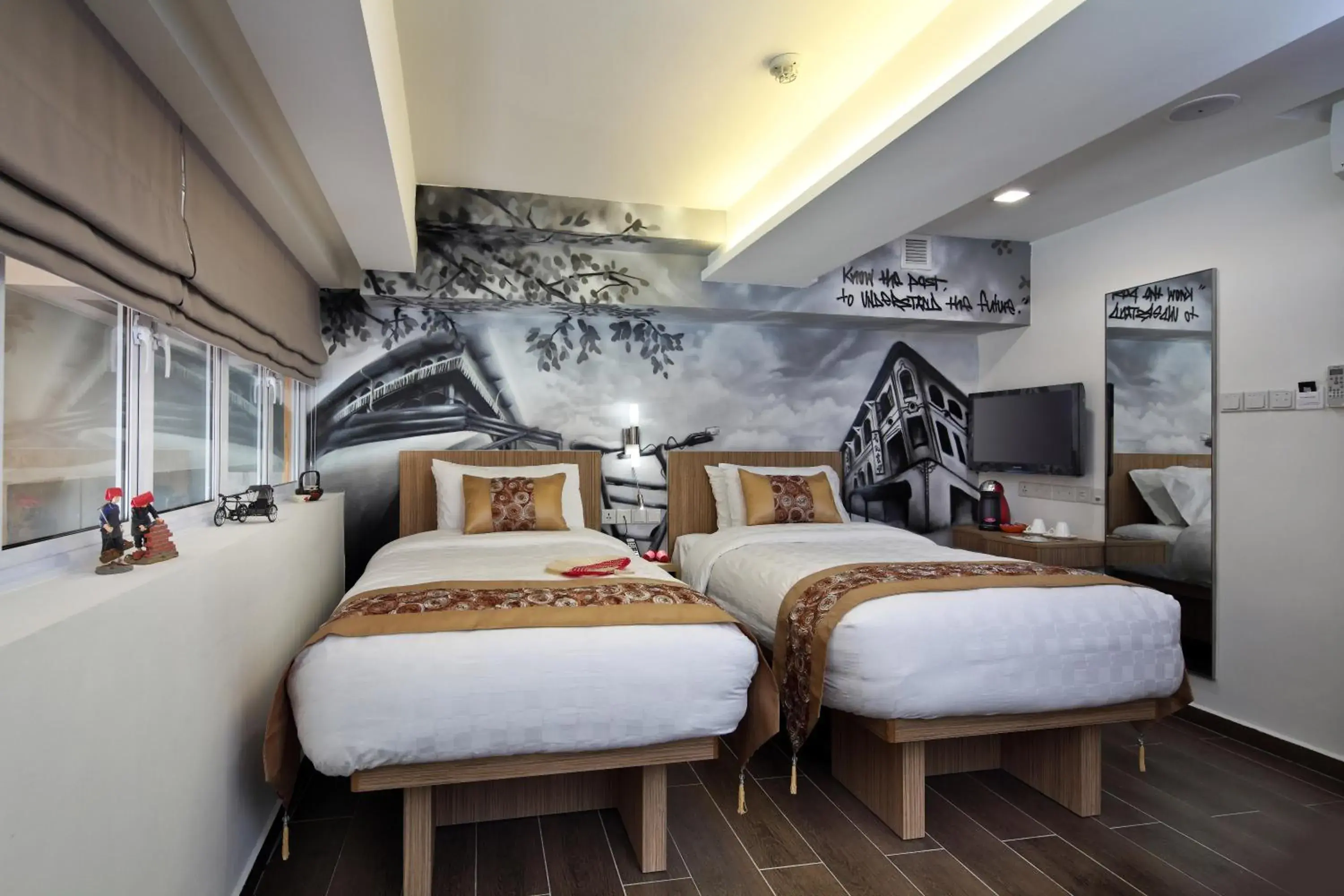 Property logo or sign, Bed in Hotel Clover The Arts Property logo or sign, Bed in Hotel Clover The Arts