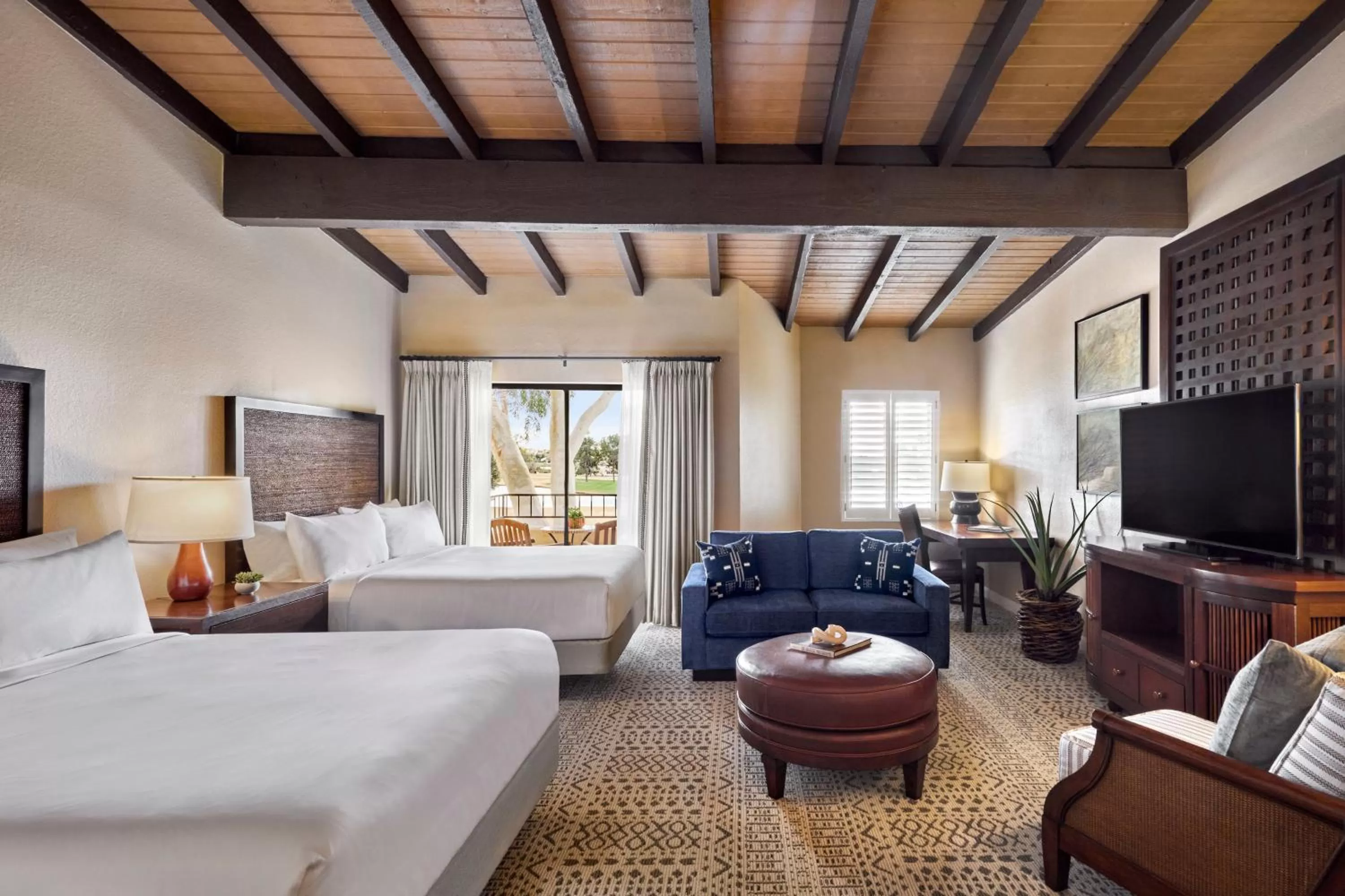 Bedroom, Bed in Omni Tucson National Resort & Spa