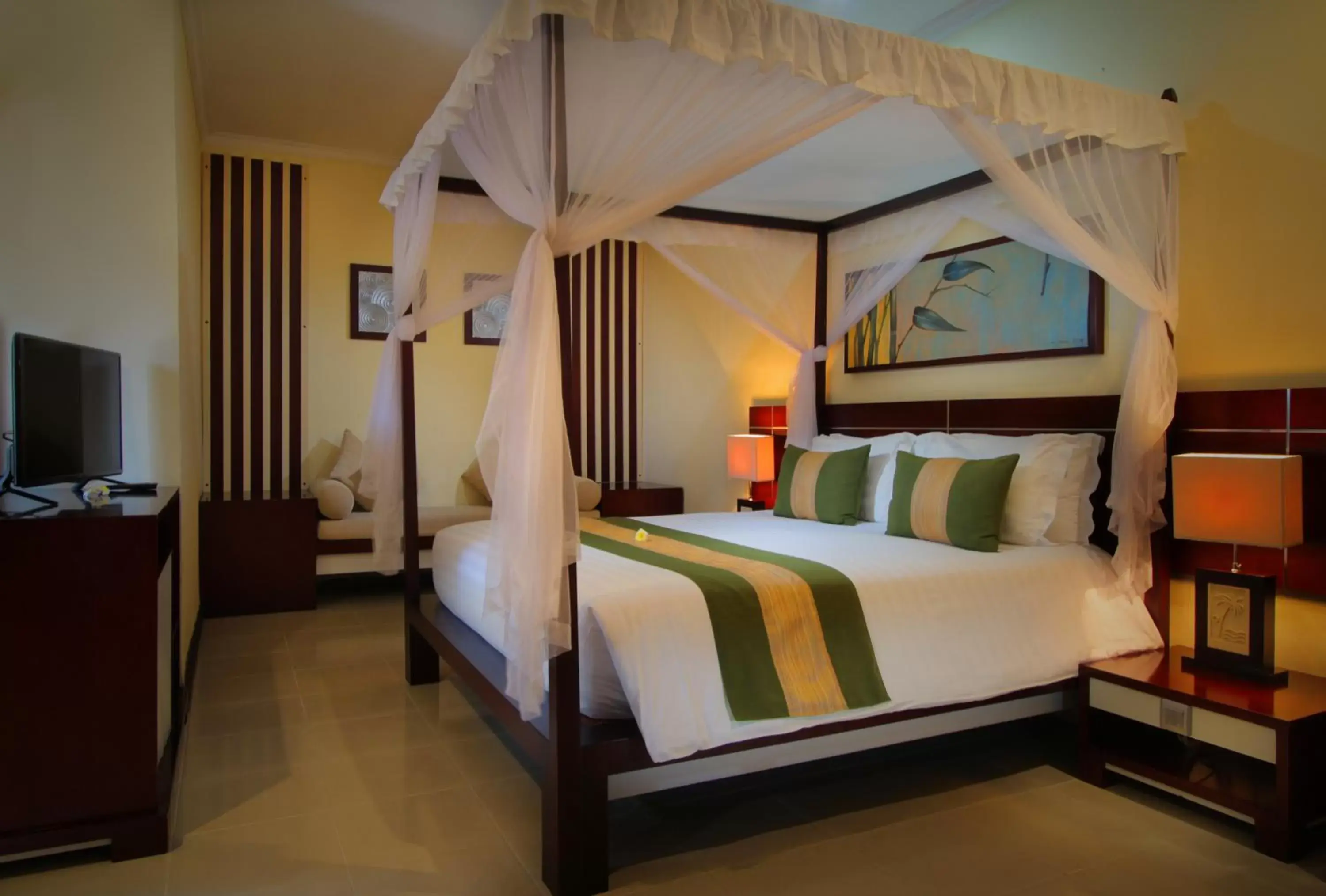 Seating area, Bed in Adi Dharma Hotel Legian