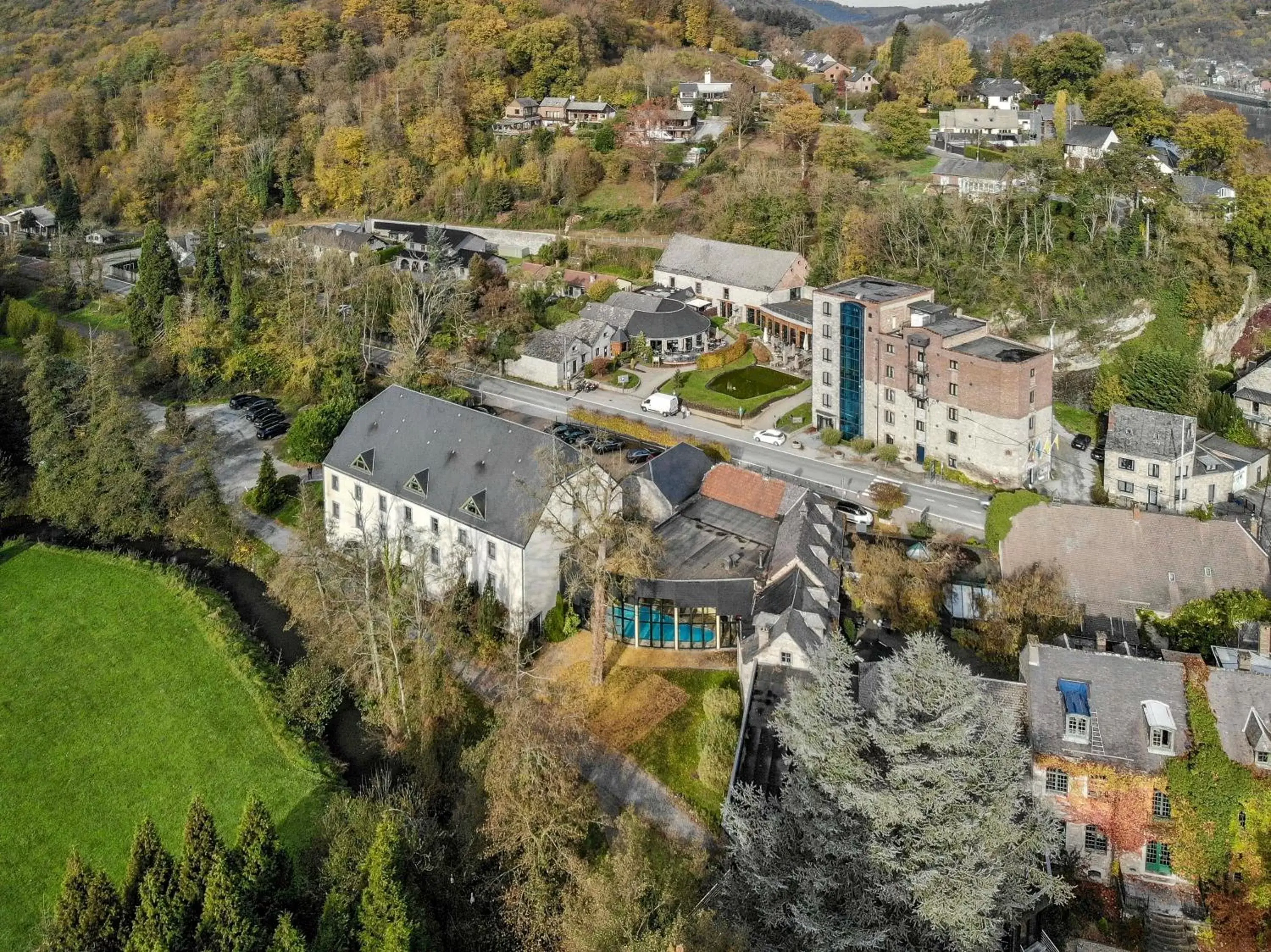 Bird's-eye View in Hotel Les Jardins De La Molignée