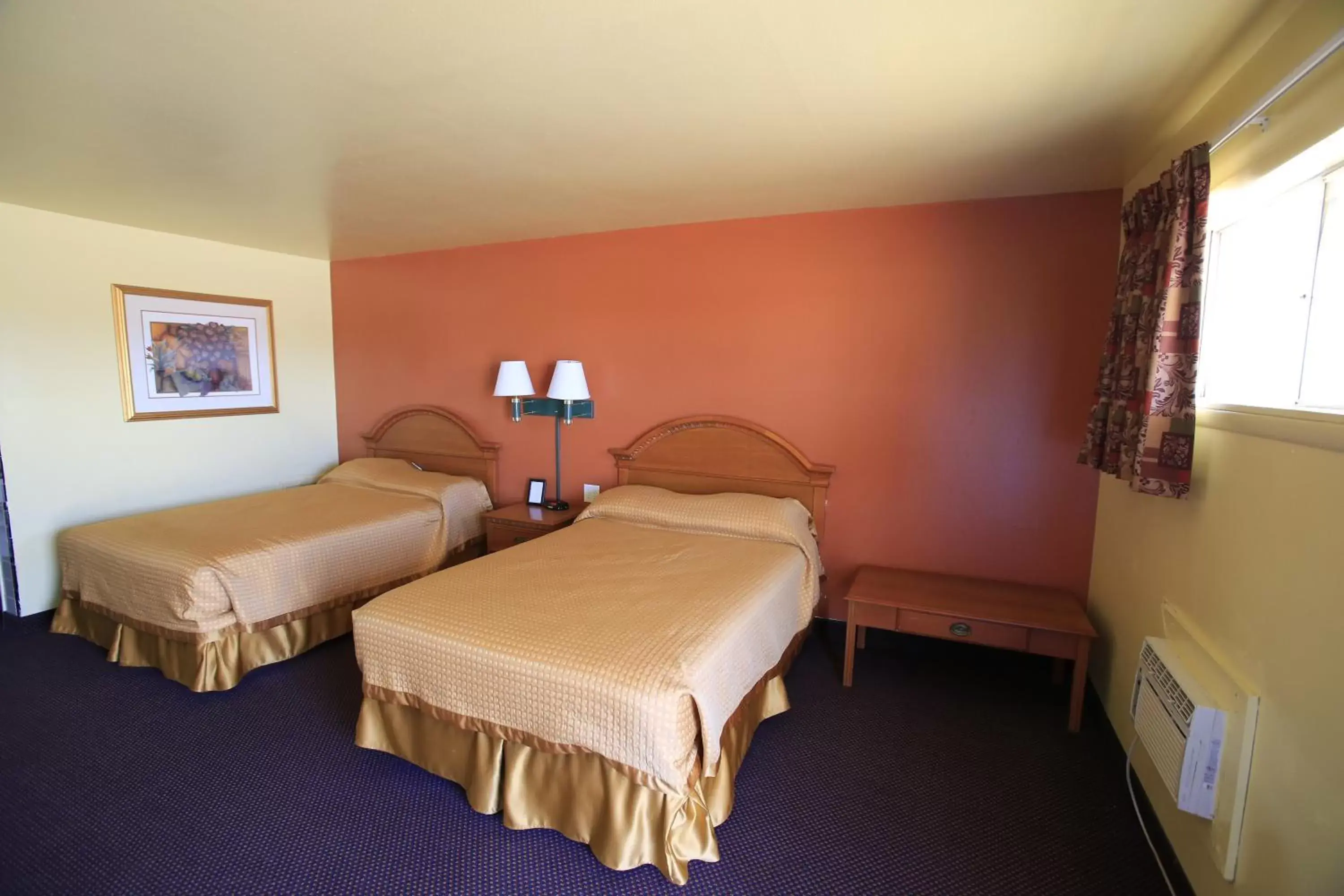 Bed in Shamrock Country Inn