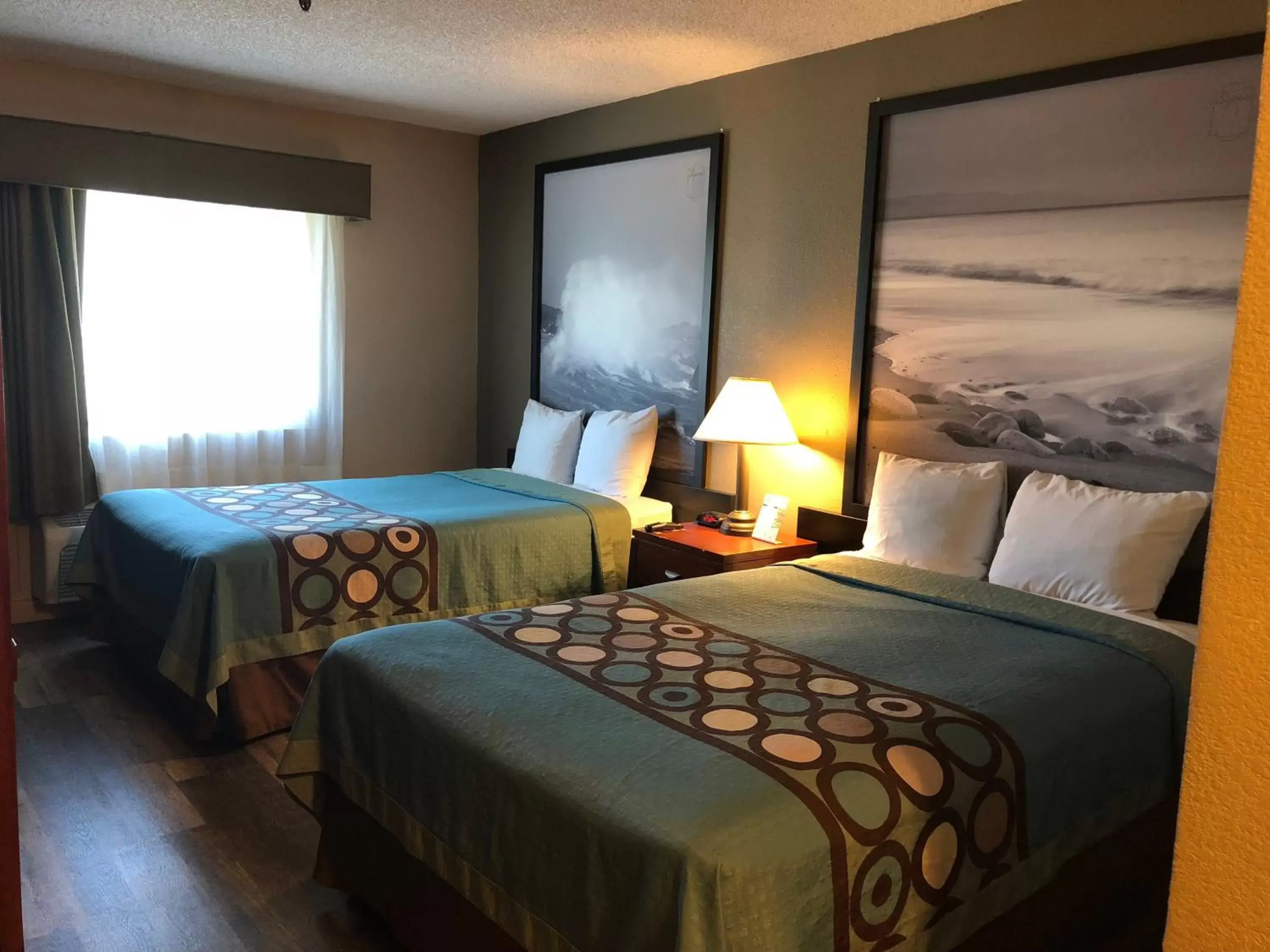 Bed in Super 8 by Wyndham Sacramento