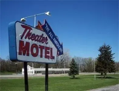 Theater Motel