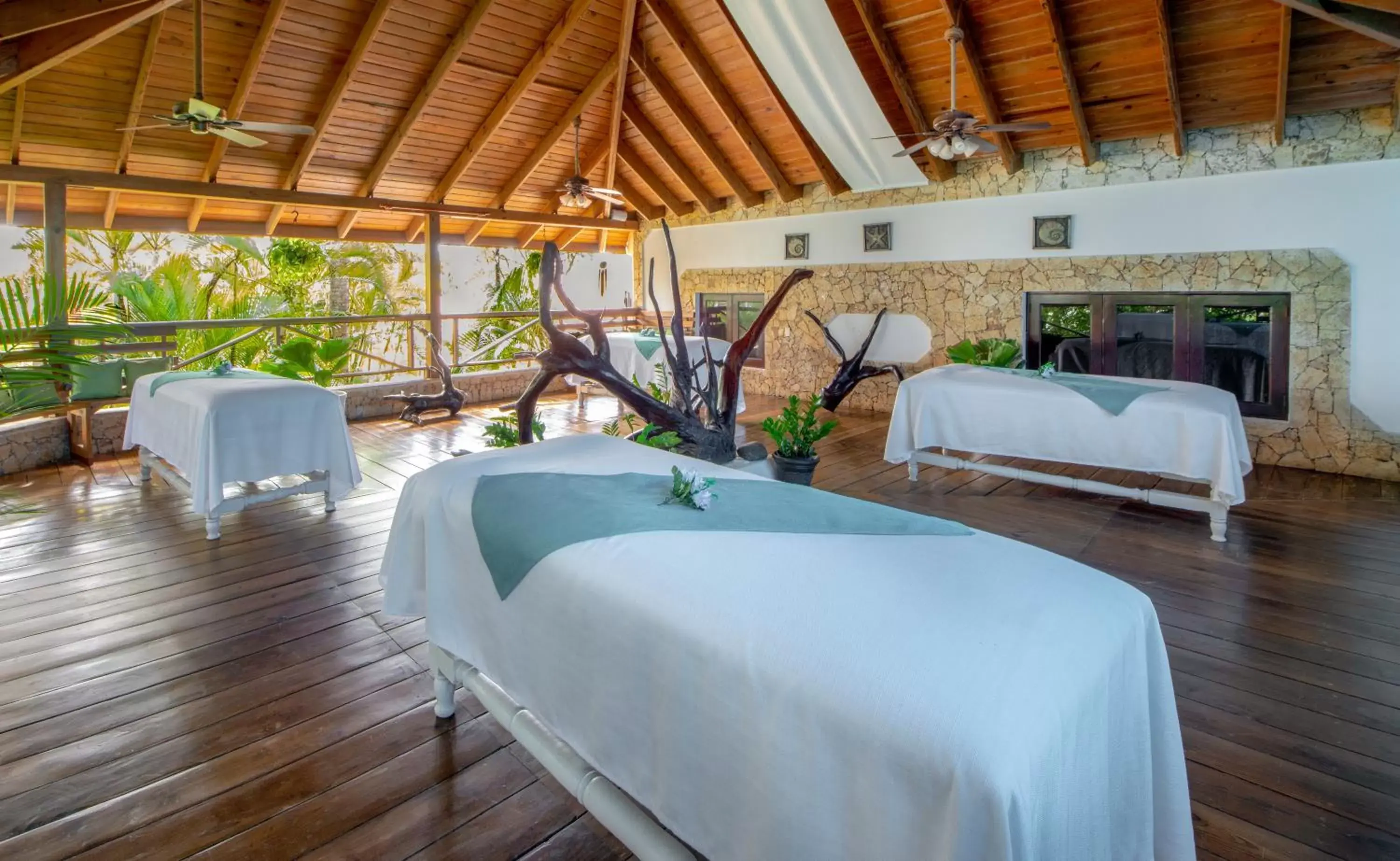 Spa and wellness centre/facilities, Bed in Occidental Punta Cana - All Inclusive Spa and wellness centre/facilities, Bed in Occidental Punta Cana - All Inclusive