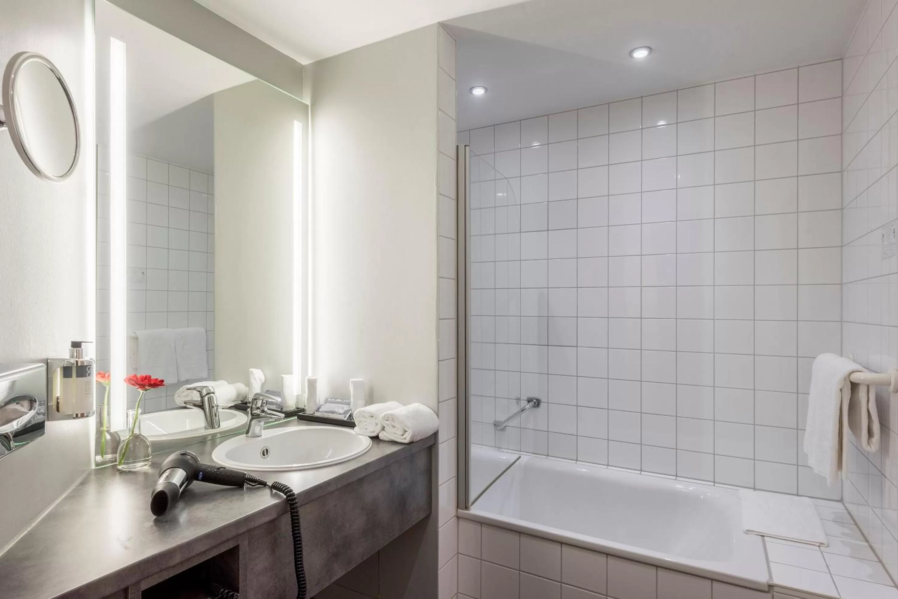 Bathroom in Hotel Wolfsburg Centrum, Affiliated by Meliá