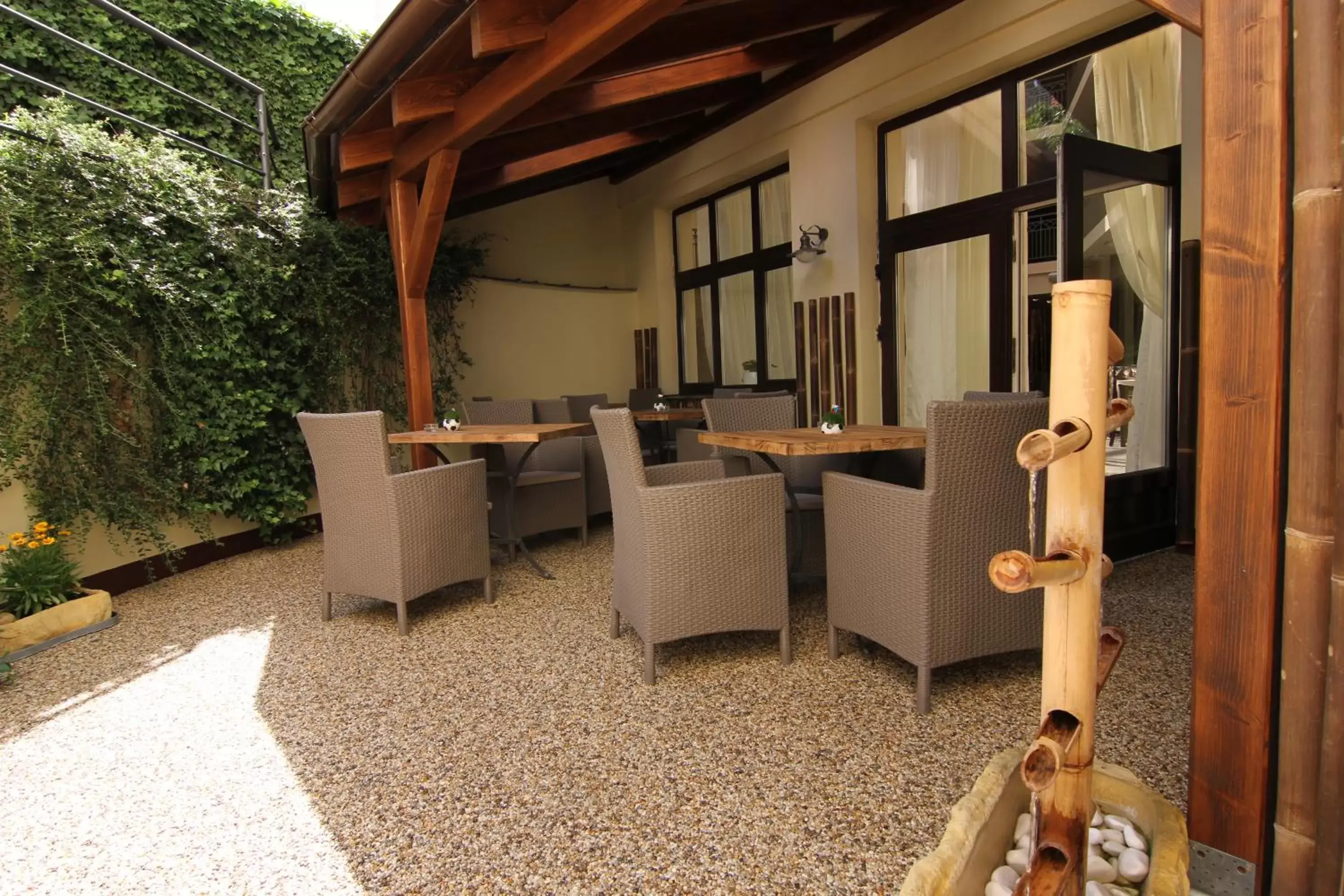 Garden, Lounge/Bar in Hotel Theresia